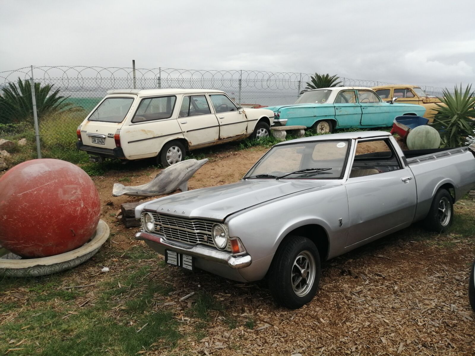 HUAWEI P SMART 2019 sample photo. Car, old car, vintage photography