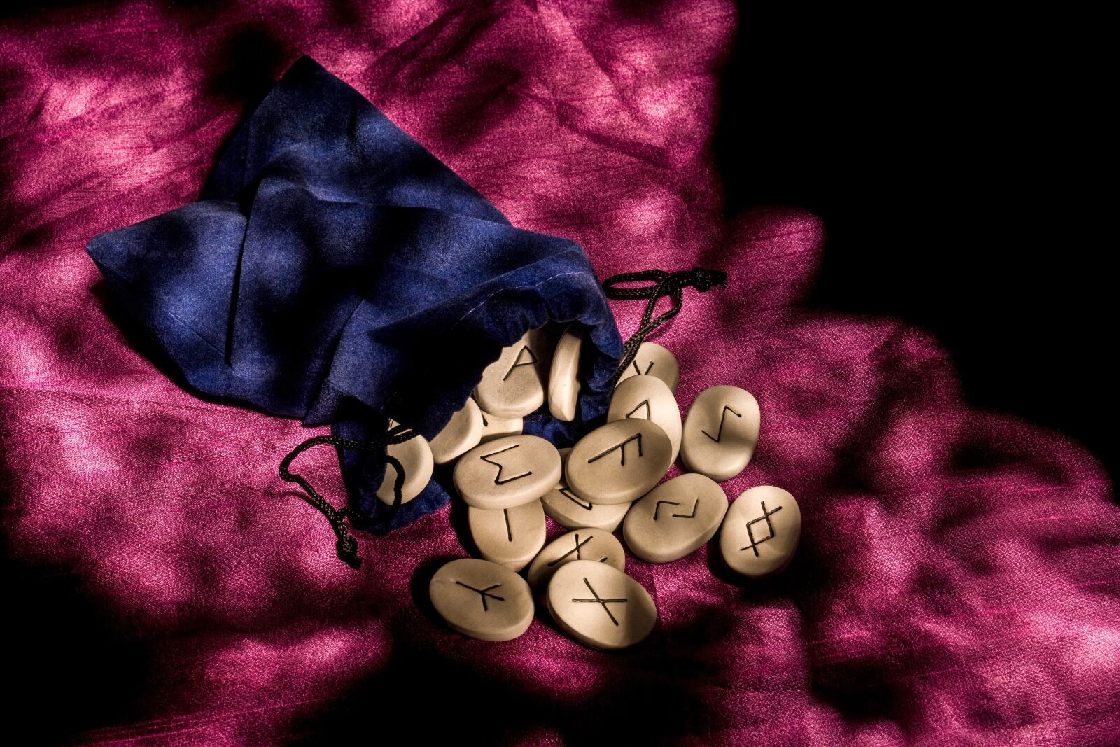 Canon EOS 5D sample photo. Runes, divination, rune photography
