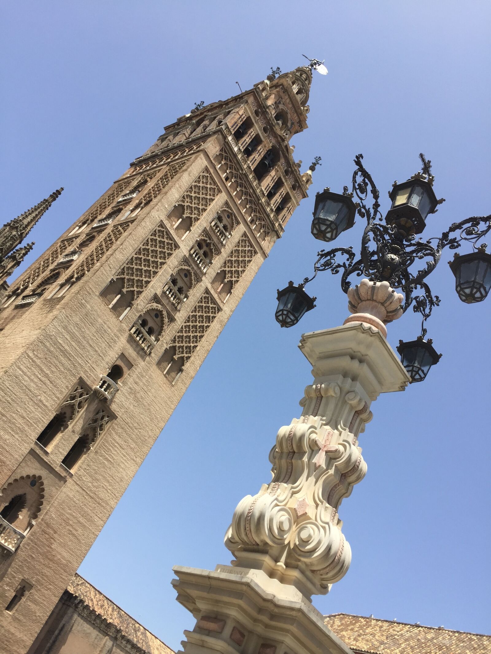 Apple iPhone 6 sample photo. Seville, travel, giralda photography