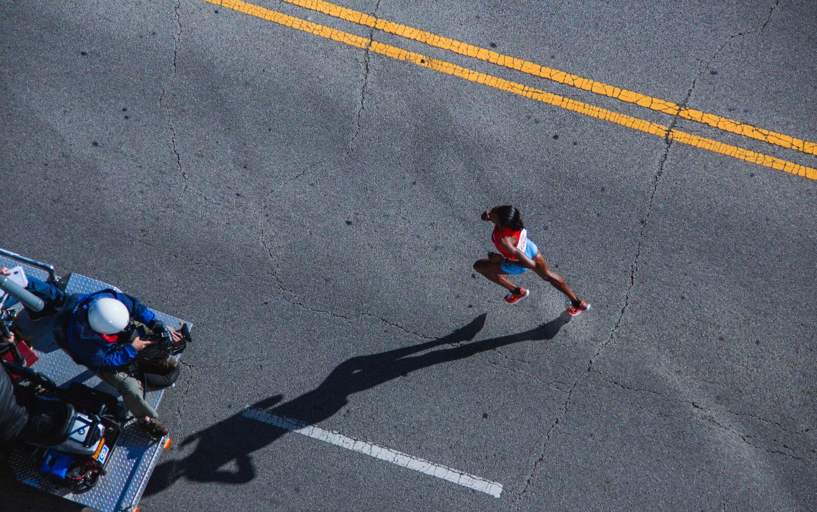 Sony SLT-A77 sample photo. Action, marathon, running photography