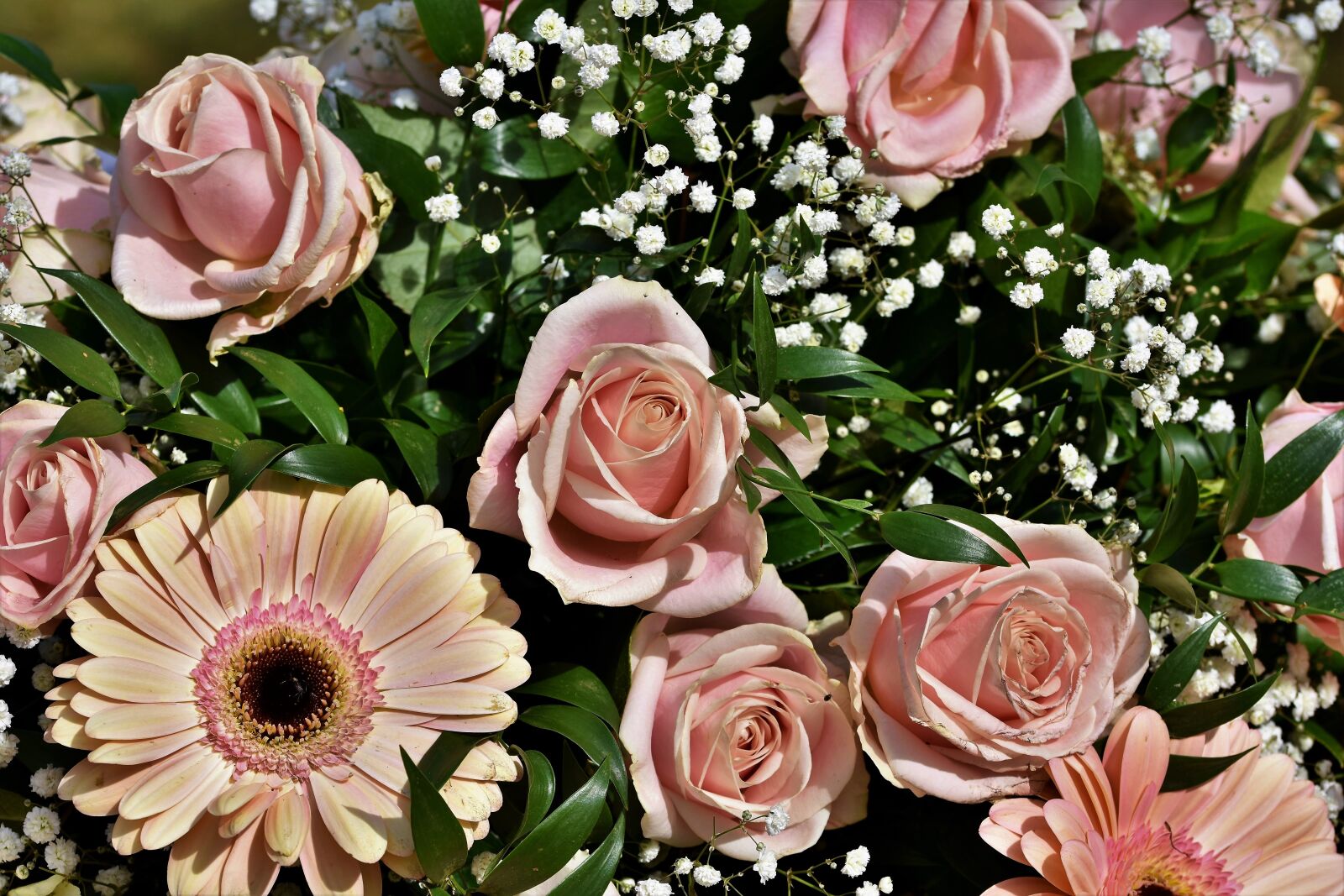 Nikon D7200 sample photo. Bouquet of roses, bouquet photography