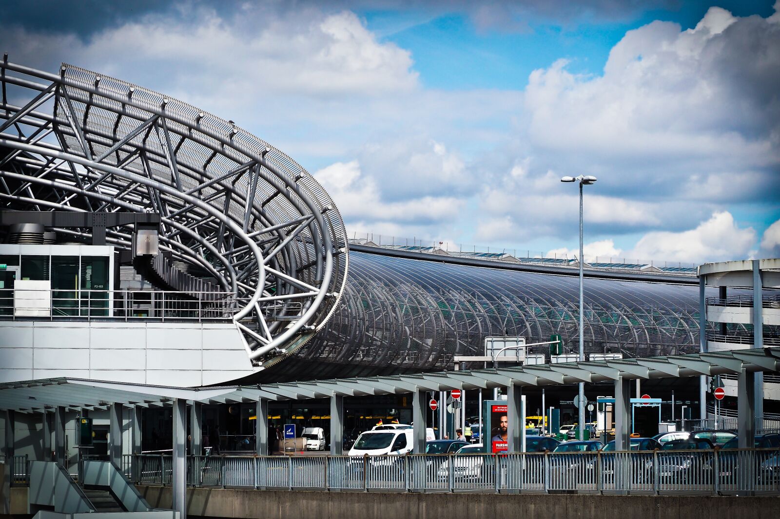 Olympus OM-D E-M10 sample photo. Airport, architecture, building photography