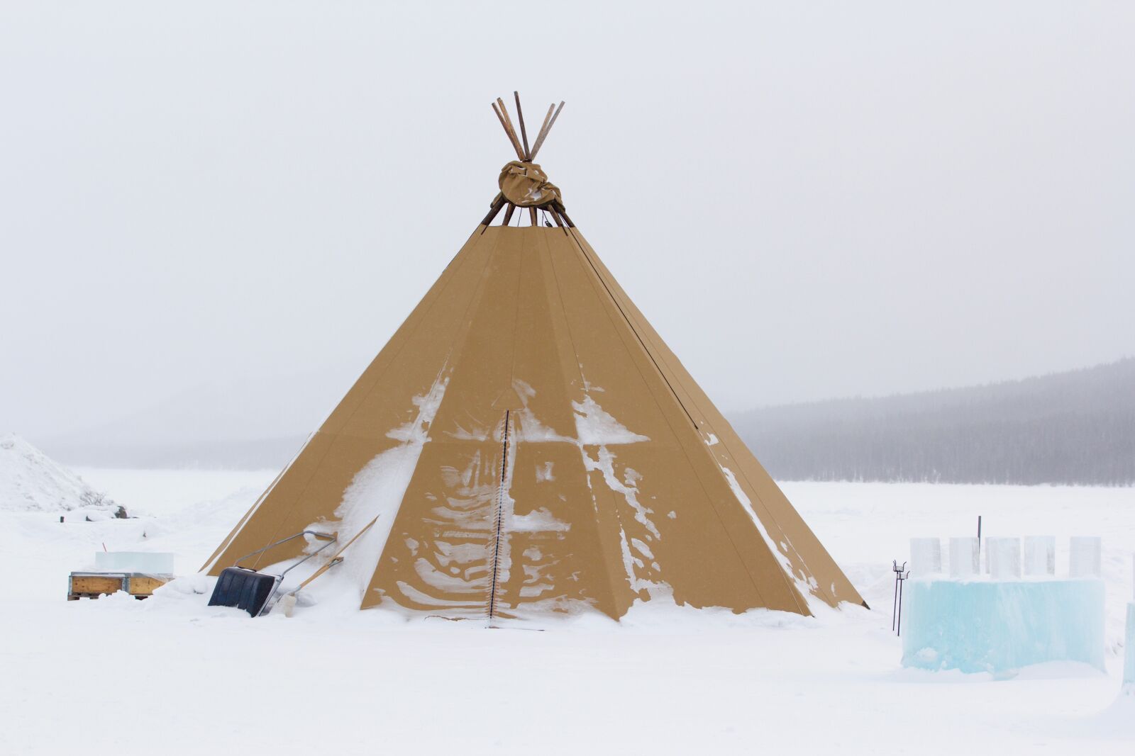 Canon EOS 60D + Canon EF 70-200mm F2.8L IS II USM sample photo. Tipis, tent, snow photography