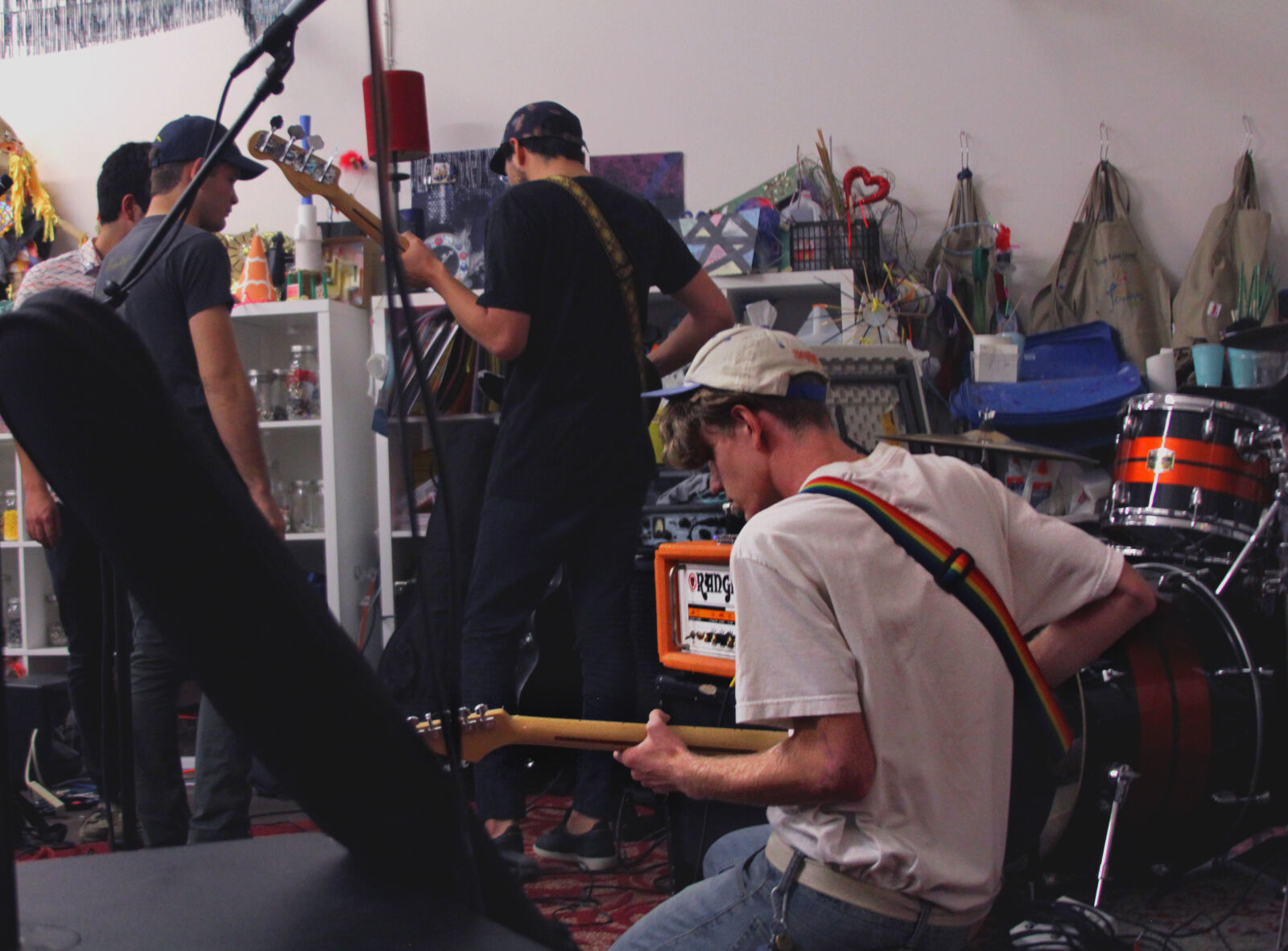 Canon EOS 550D (EOS Rebel T2i / EOS Kiss X4) sample photo. 8bit, bands, chiptune, indie photography
