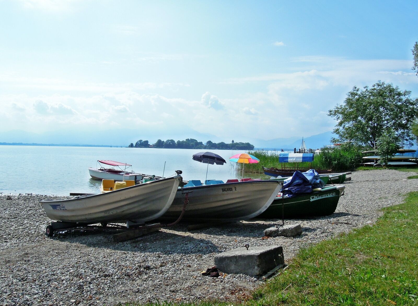 Nikon Coolpix P300 sample photo. Lake, island, sea photography