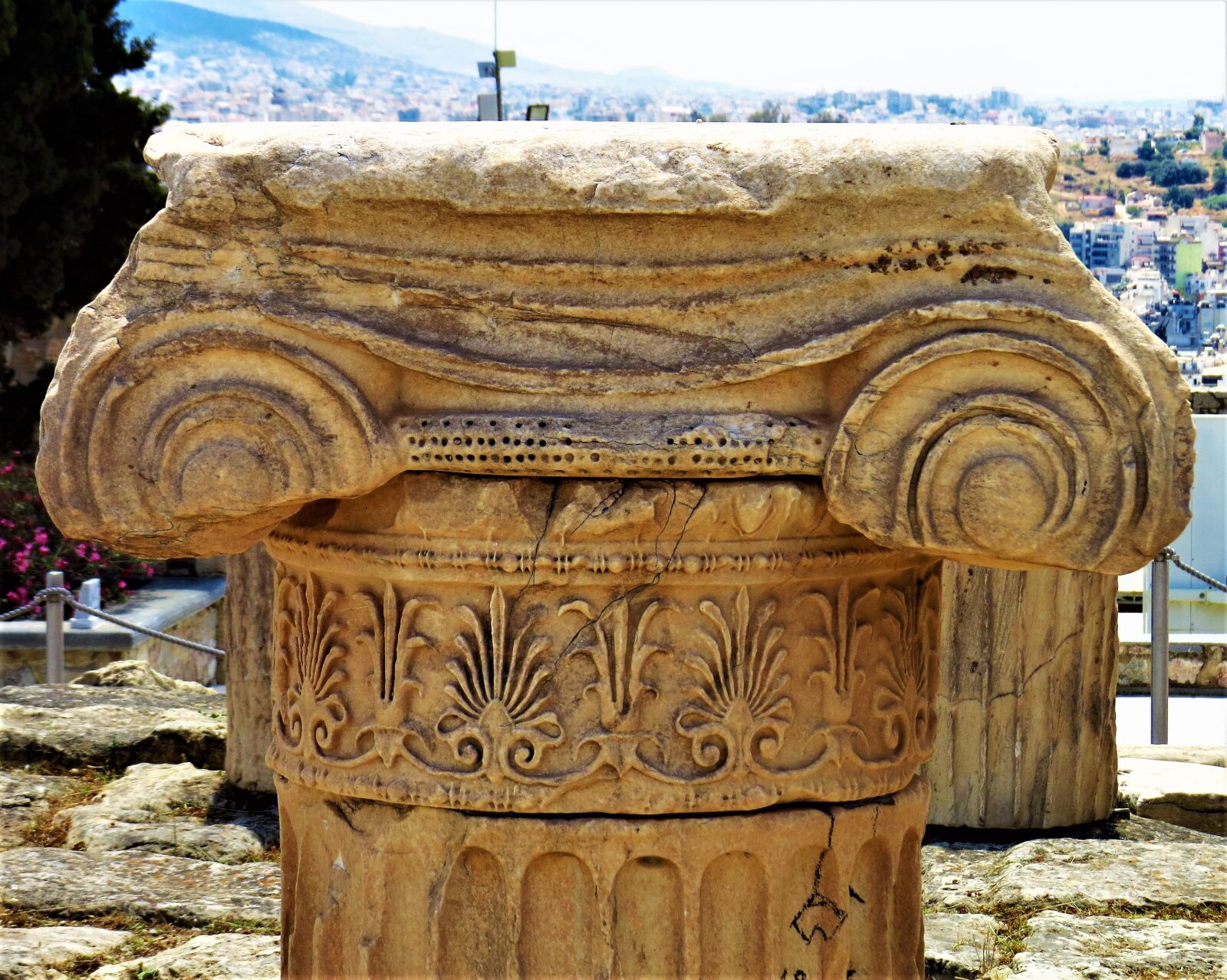 Canon PowerShot SX50 HS sample photo. Column, ionic, history photography