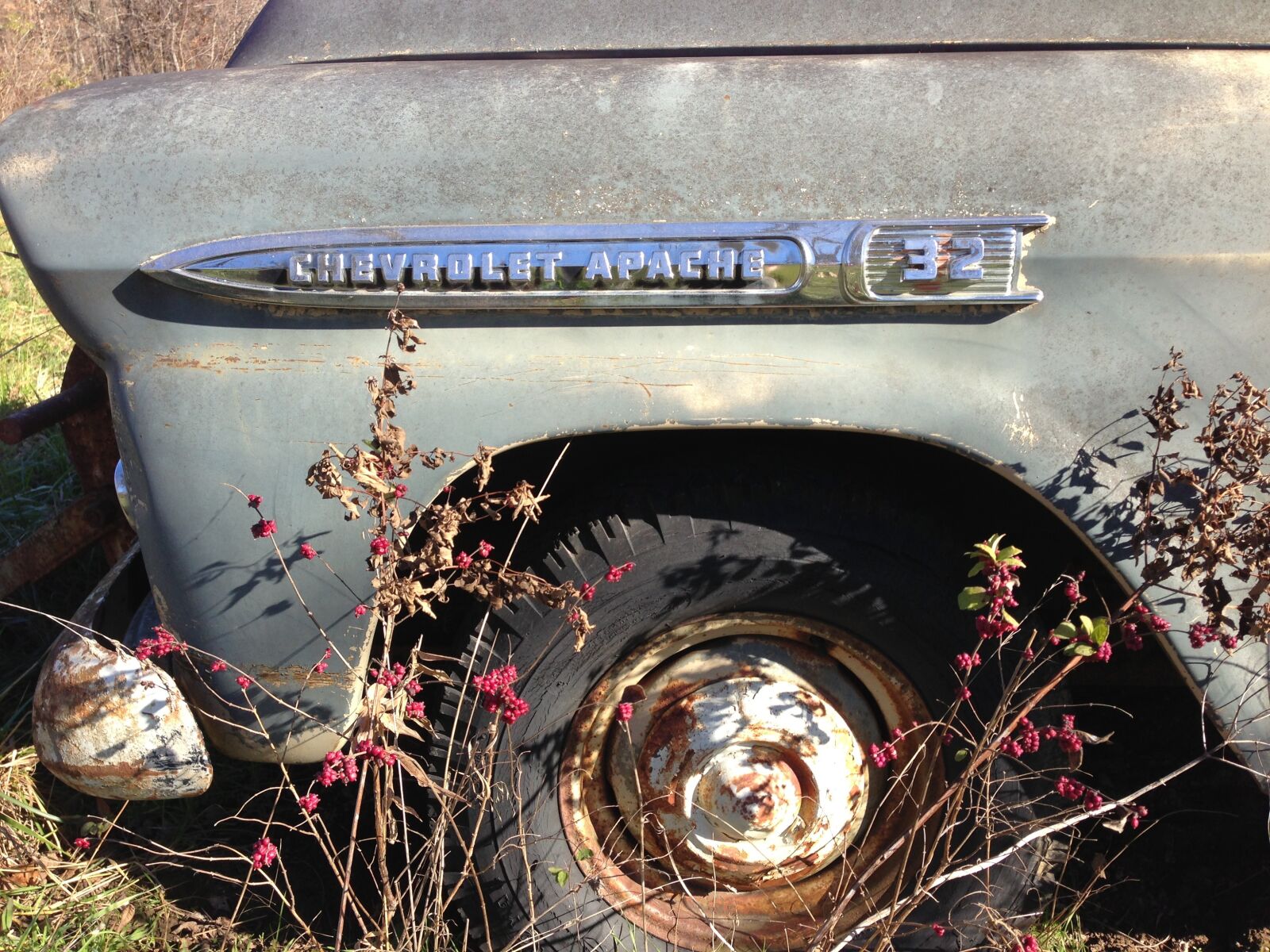 Apple iPhone 5 sample photo. Old, vintage, truck photography