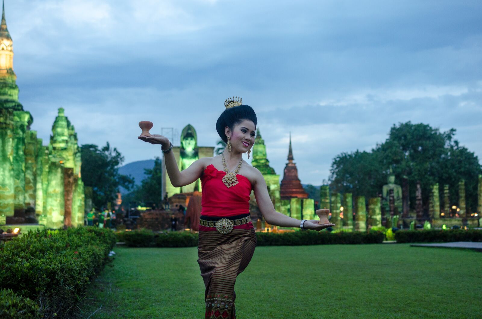 Nikon D5100 sample photo. Thailand, buddha, happiness photography