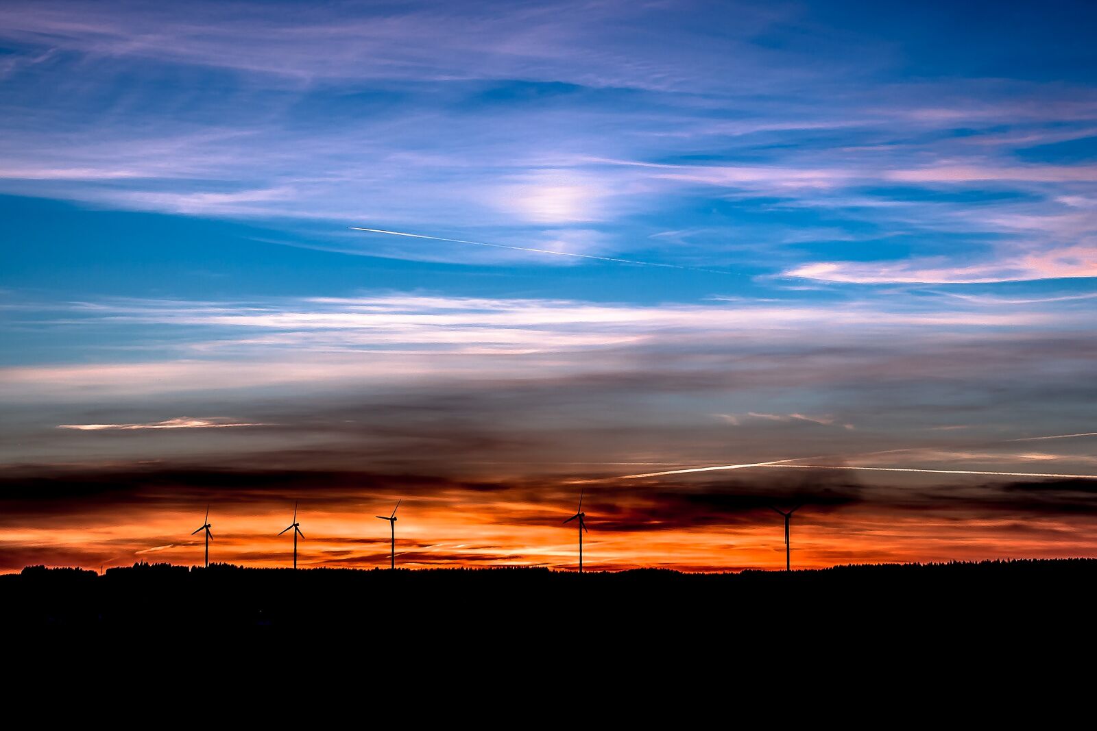Canon EOS 650D (EOS Rebel T4i / EOS Kiss X6i) sample photo. Sunset, wind energy, renewable photography