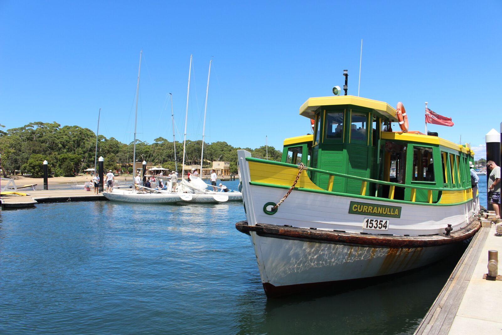 Canon EOS 100D (EOS Rebel SL1 / EOS Kiss X7) sample photo. Ferry, nsw, cronulla photography