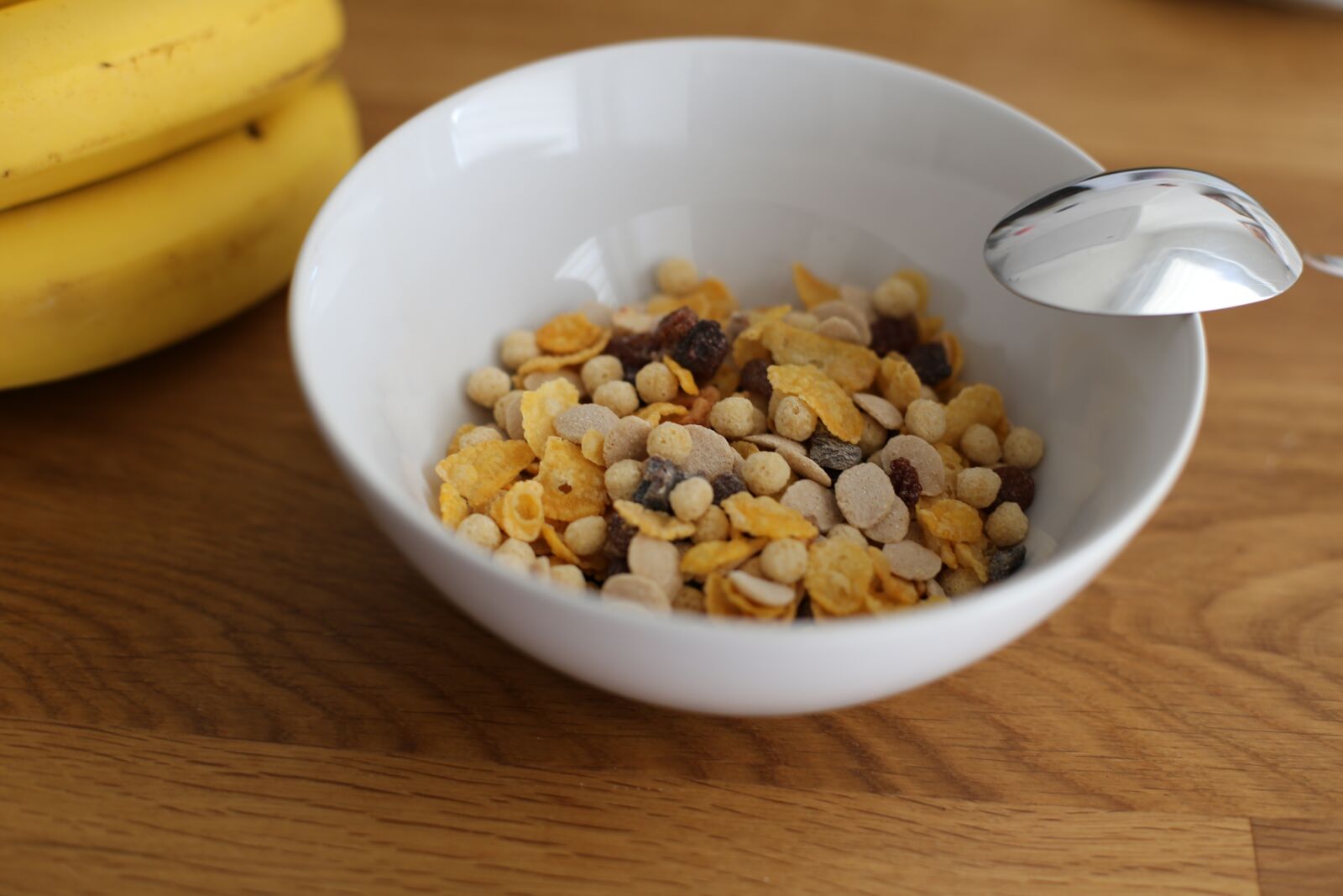 Canon EOS 6D + Canon EF 50mm F1.4 USM sample photo. Breakfast, banana, food photography
