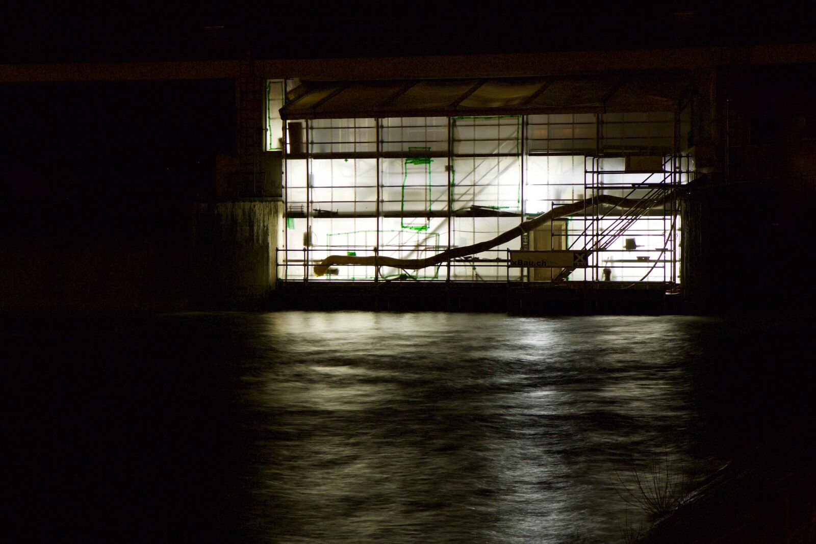 Canon EOS 70D sample photo. Scaffold, construction, on the photography