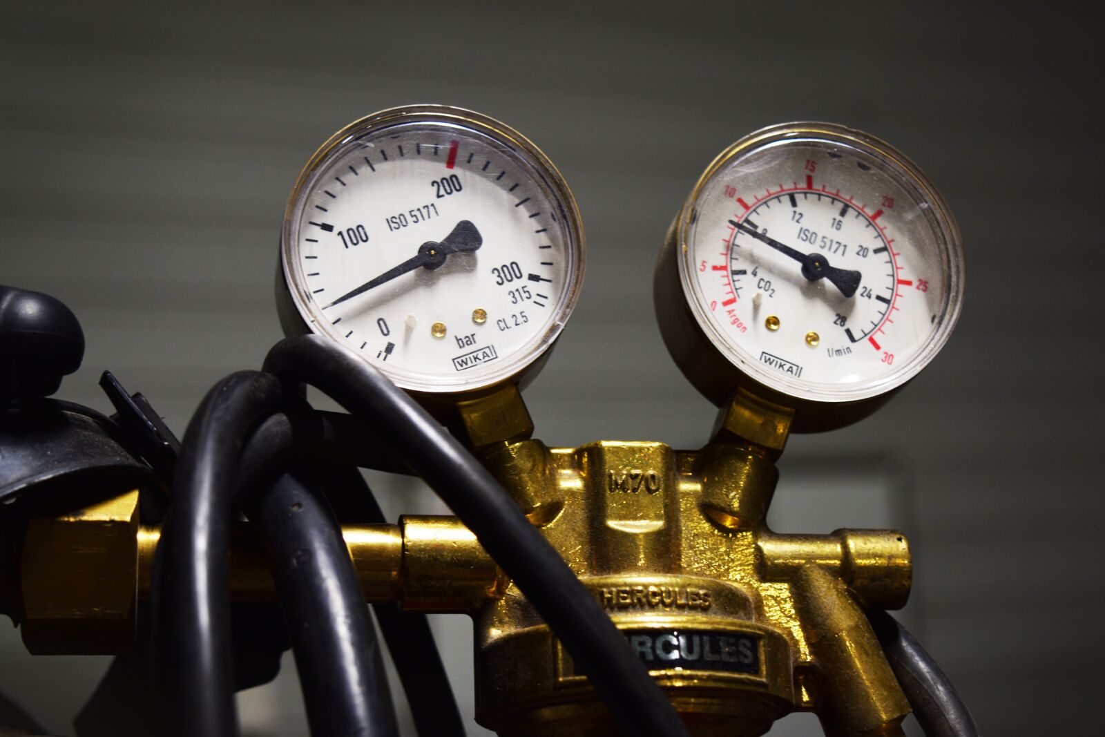 Nikon D3300 sample photo. Gas reductor, gas flow photography