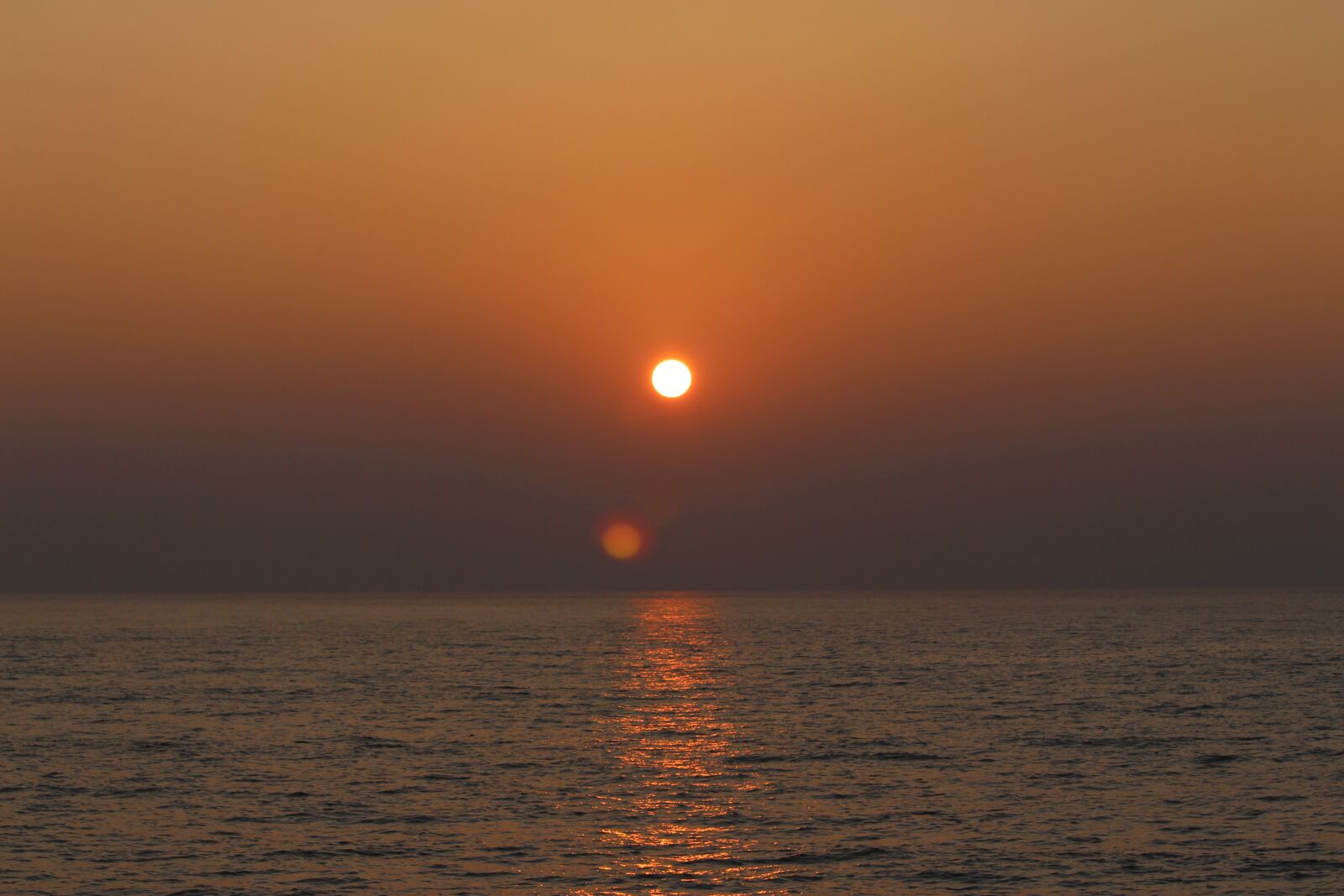 Canon EOS 700D (EOS Rebel T5i / EOS Kiss X7i) + Canon EF-S 55-250mm F4-5.6 IS II sample photo. Sunset, sunrise, sun on photography