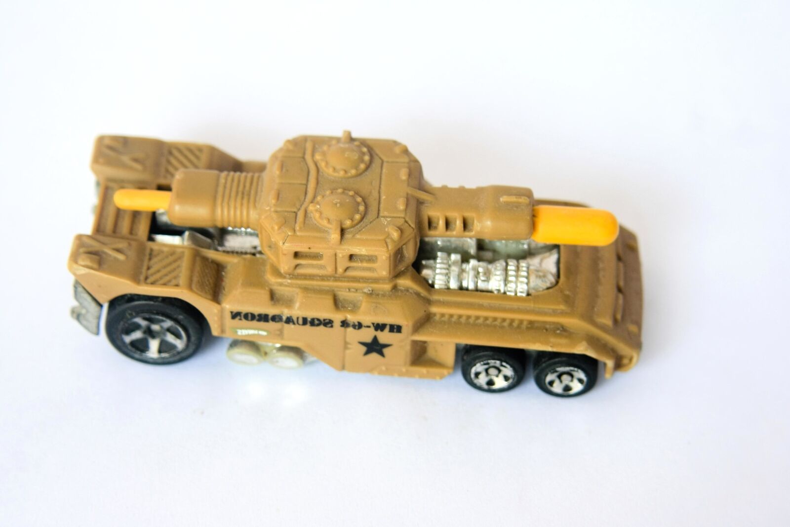 Canon EOS 1000D (EOS Digital Rebel XS / EOS Kiss F) sample photo. Plastic, army, toy, military photography