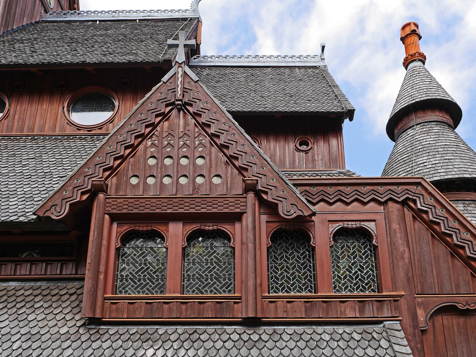 Panasonic Lumix DMC-GH3 sample photo. Stave church, roof landscape photography