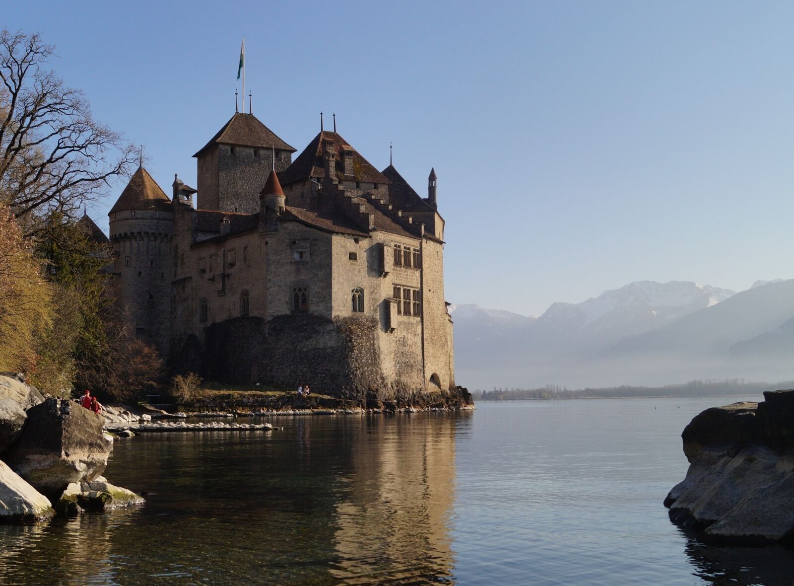 Sony DT 18-55mm F3.5-5.6 SAM II sample photo. Montreux, castle, ch photography