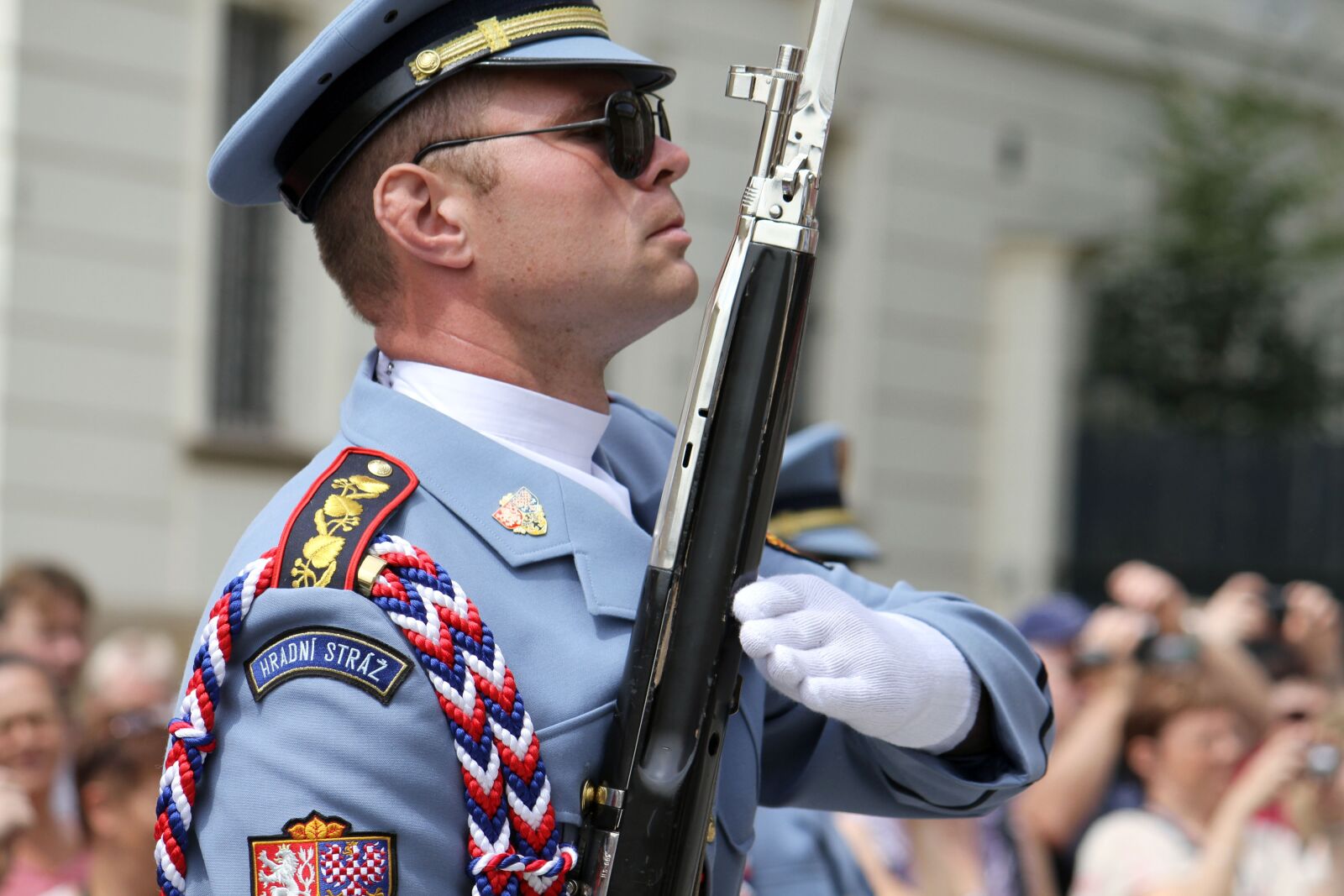 Canon EOS 7D sample photo. Guard, rifle, czech photography