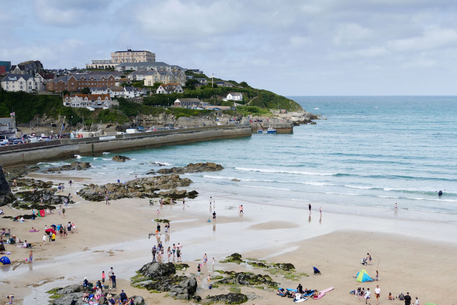 Panasonic Lumix DMC-FZ1000 sample photo. Newquay, cornwall, england photography