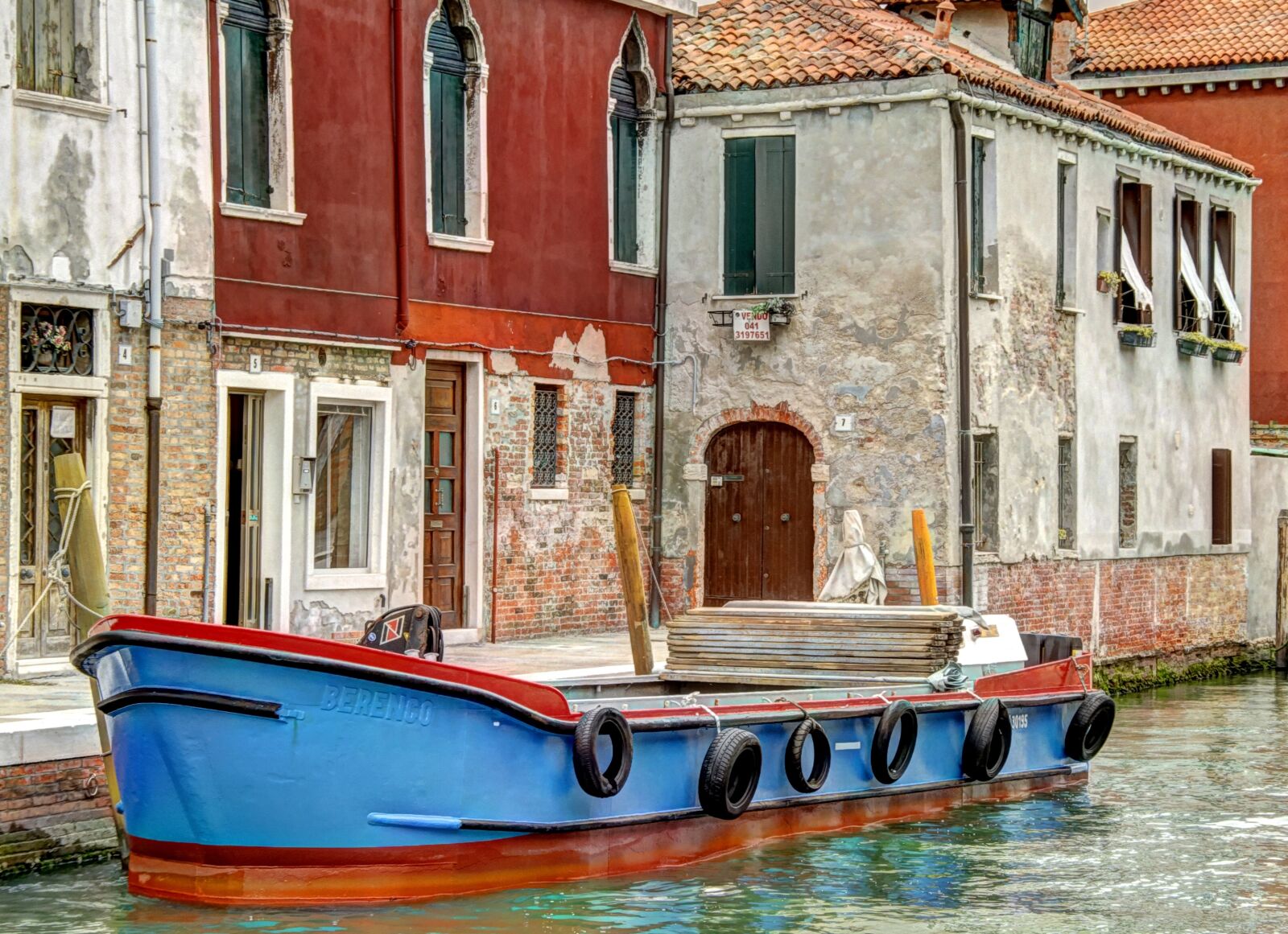 Canon EOS 7D sample photo. Barge, murano, italy photography