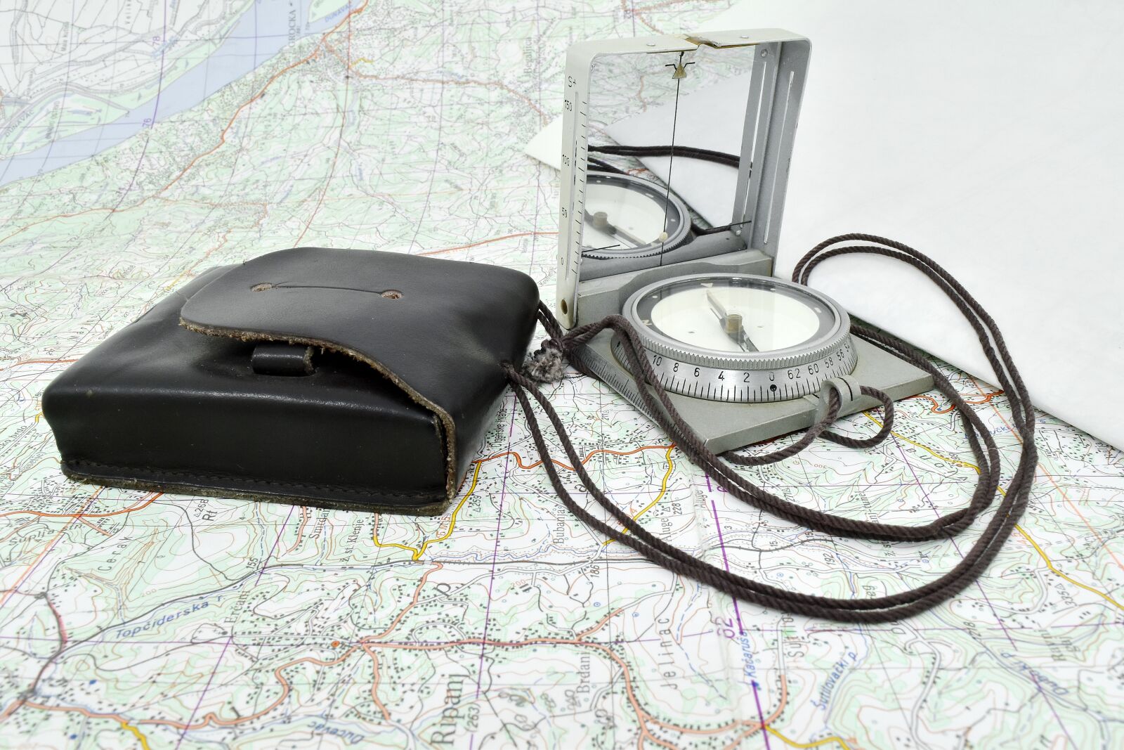 Nikon D5500 sample photo. Compass, location, military, navigation photography