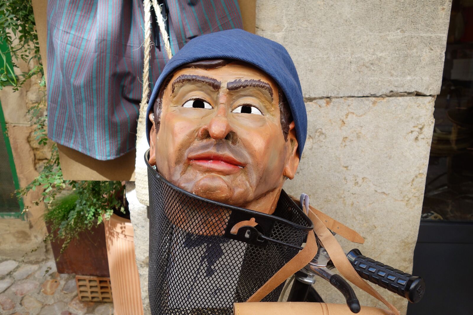 Sony Cyber-shot DSC-RX100 sample photo. People, facial mask, beheaded photography