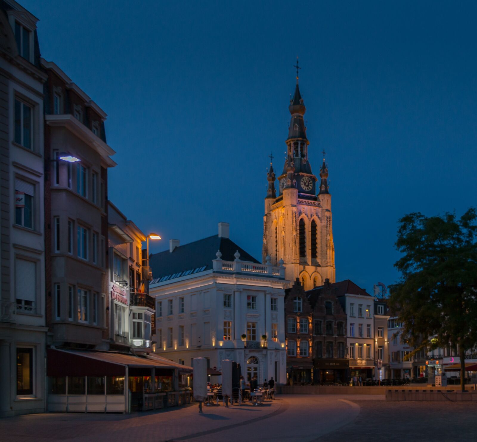 Canon EOS 70D sample photo. Kortrijk downtown, kortrijk belgium photography