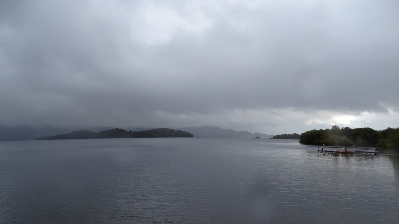 Sony Cyber-shot DSC-HX400V sample photo. Scotland, lake, clouds photography