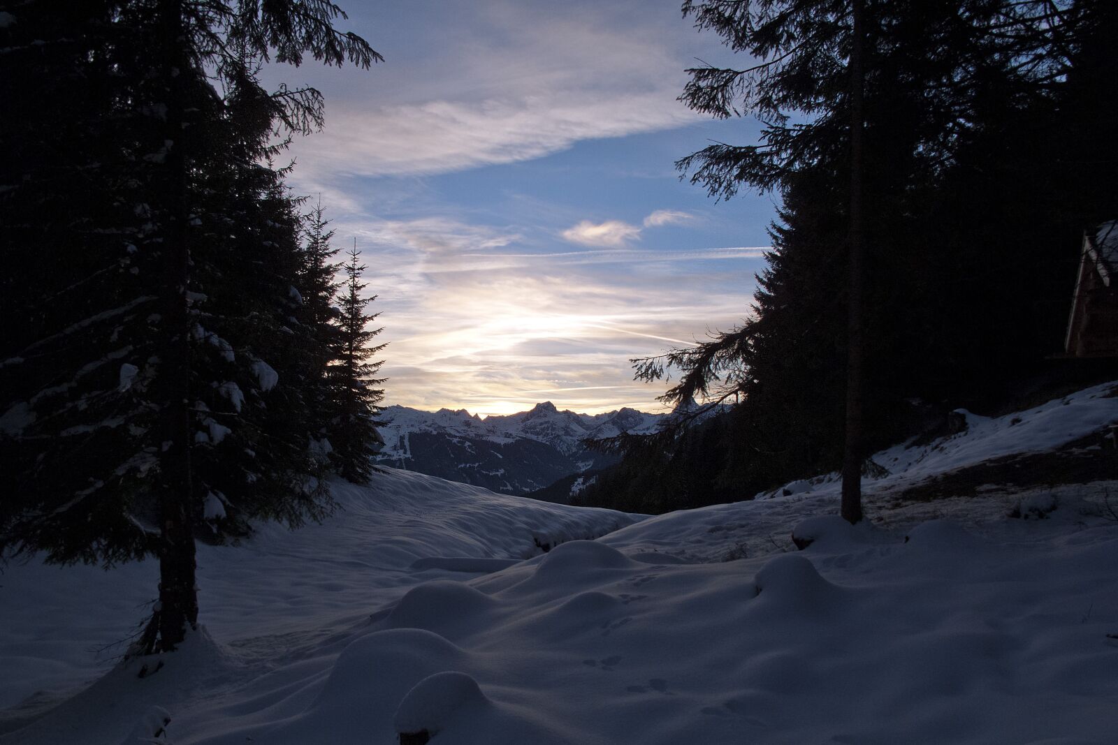 Canon PowerShot G10 sample photo. Mountains, alps, v photography
