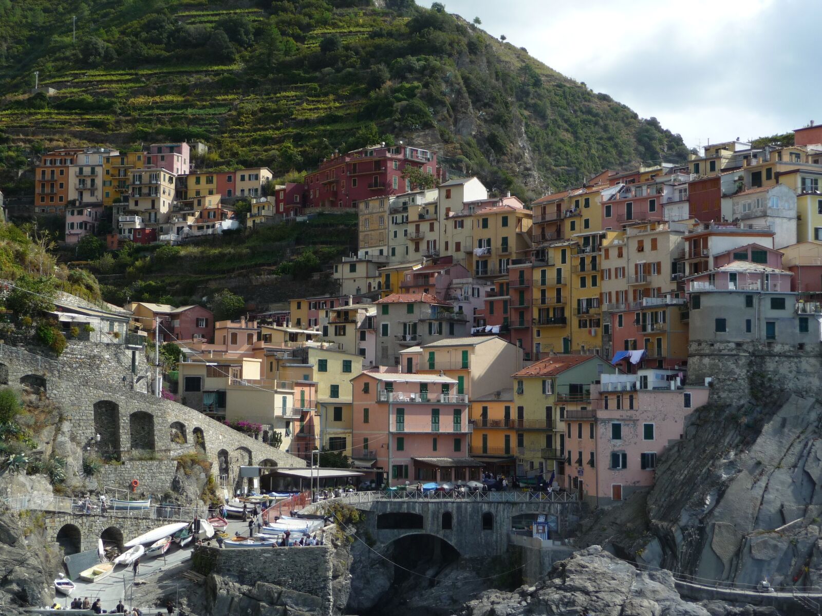 Panasonic Lumix DMC-TZ5 sample photo. Manarola, italy, cinque photography