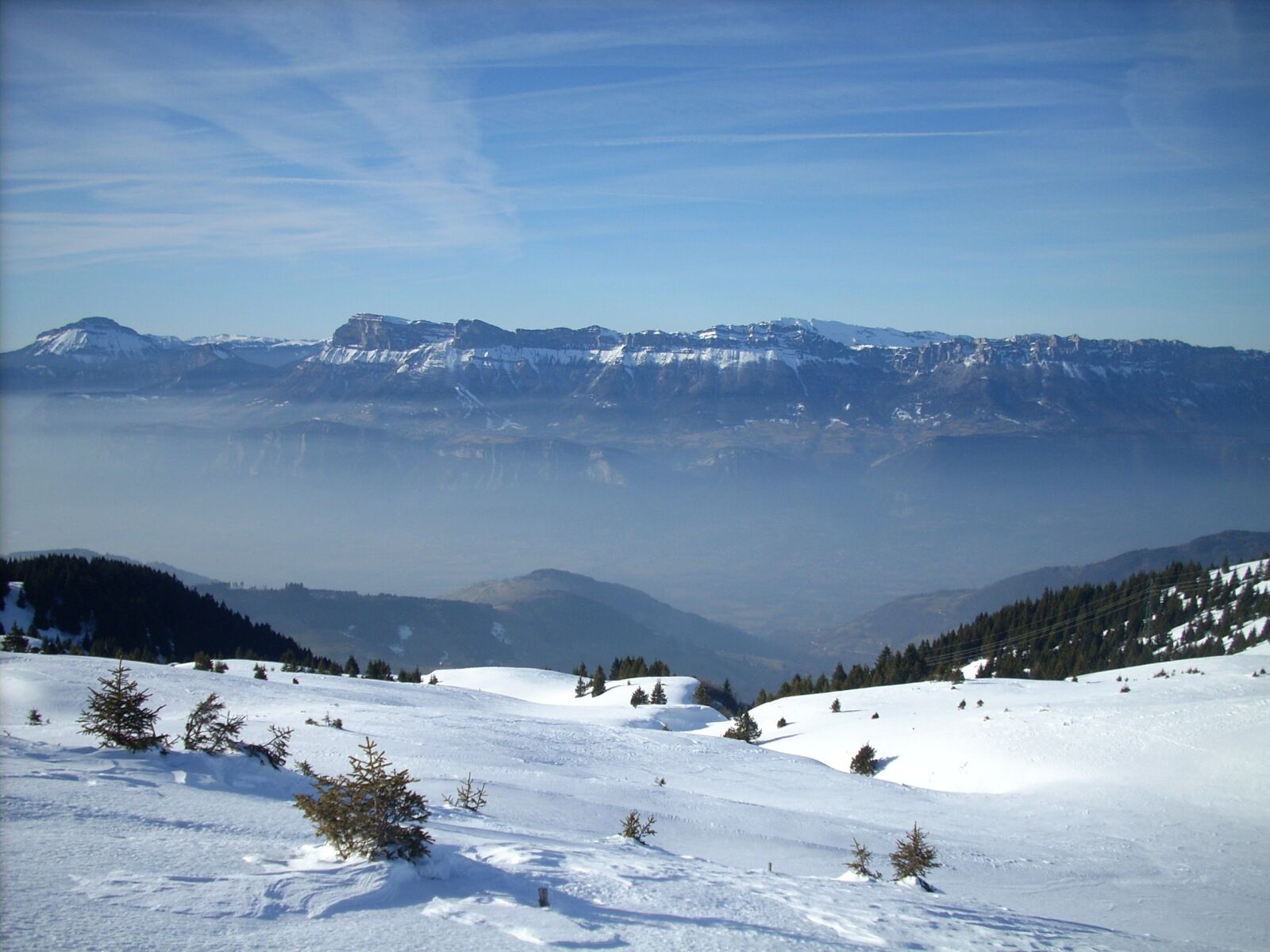 Nikon COOLPIX L10 sample photo. France, mountain, alps photography