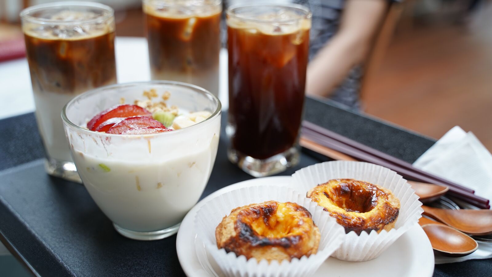 Sony a7 III + Tamron 28-75mm F2.8 Di III RXD sample photo. Coffee, egg tart, cafe photography