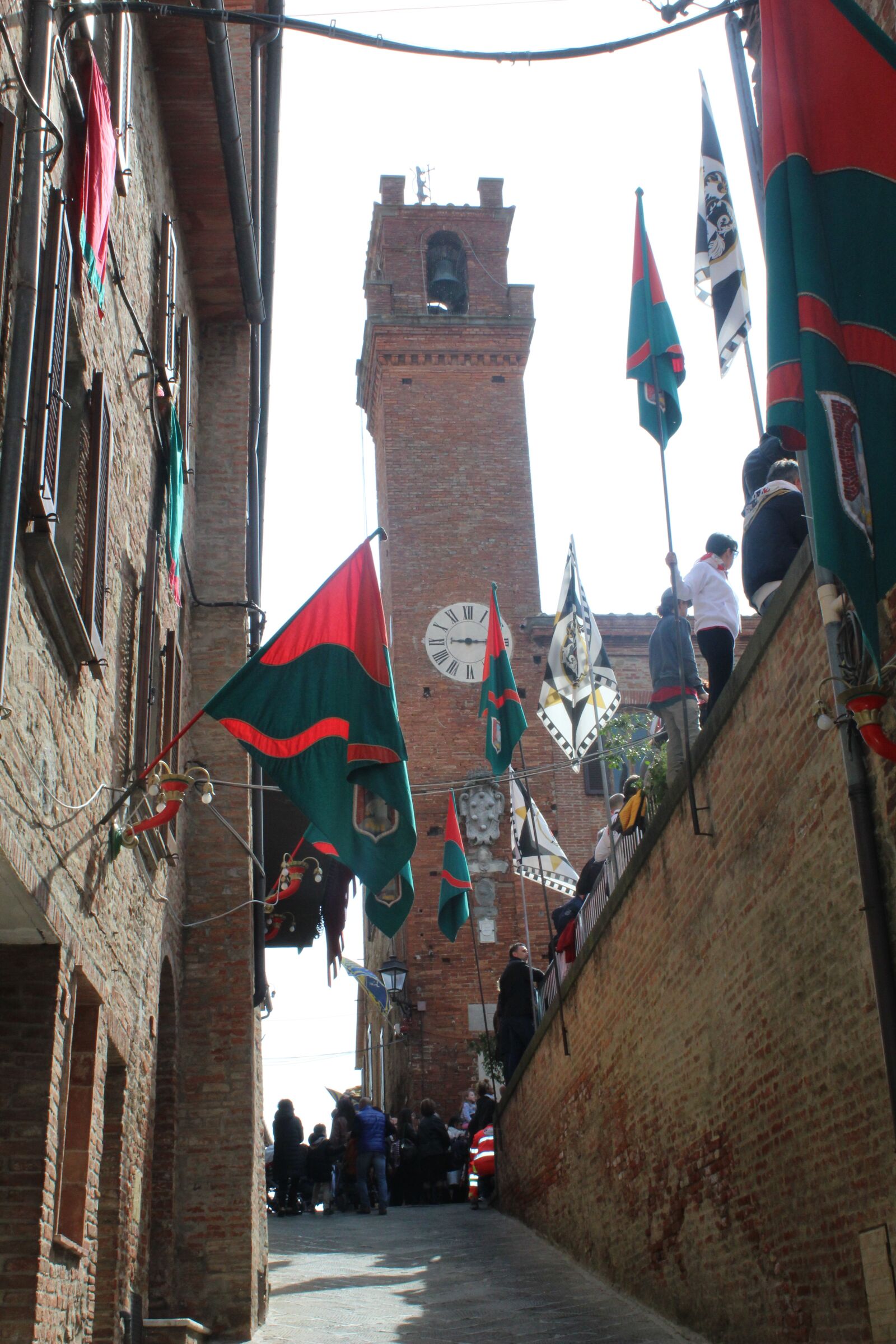 Canon EOS 1200D (EOS Rebel T5 / EOS Kiss X70 / EOS Hi) sample photo. Torrita di siena, palio photography