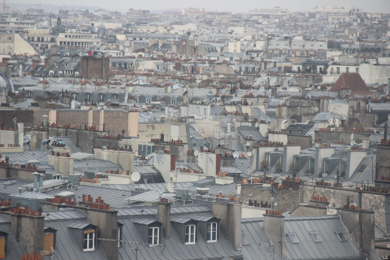 Canon EF-S 18-135mm F3.5-5.6 IS sample photo. Paris, roof, view photography