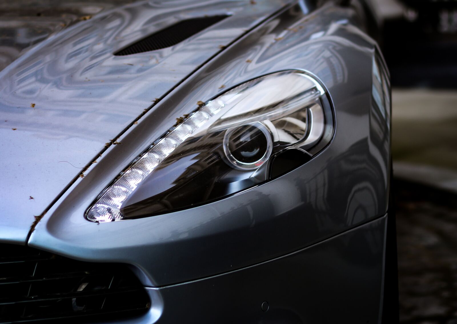 Canon EOS 70D + Canon EF 50mm F1.4 USM sample photo. Aston martin vanquish, aston photography