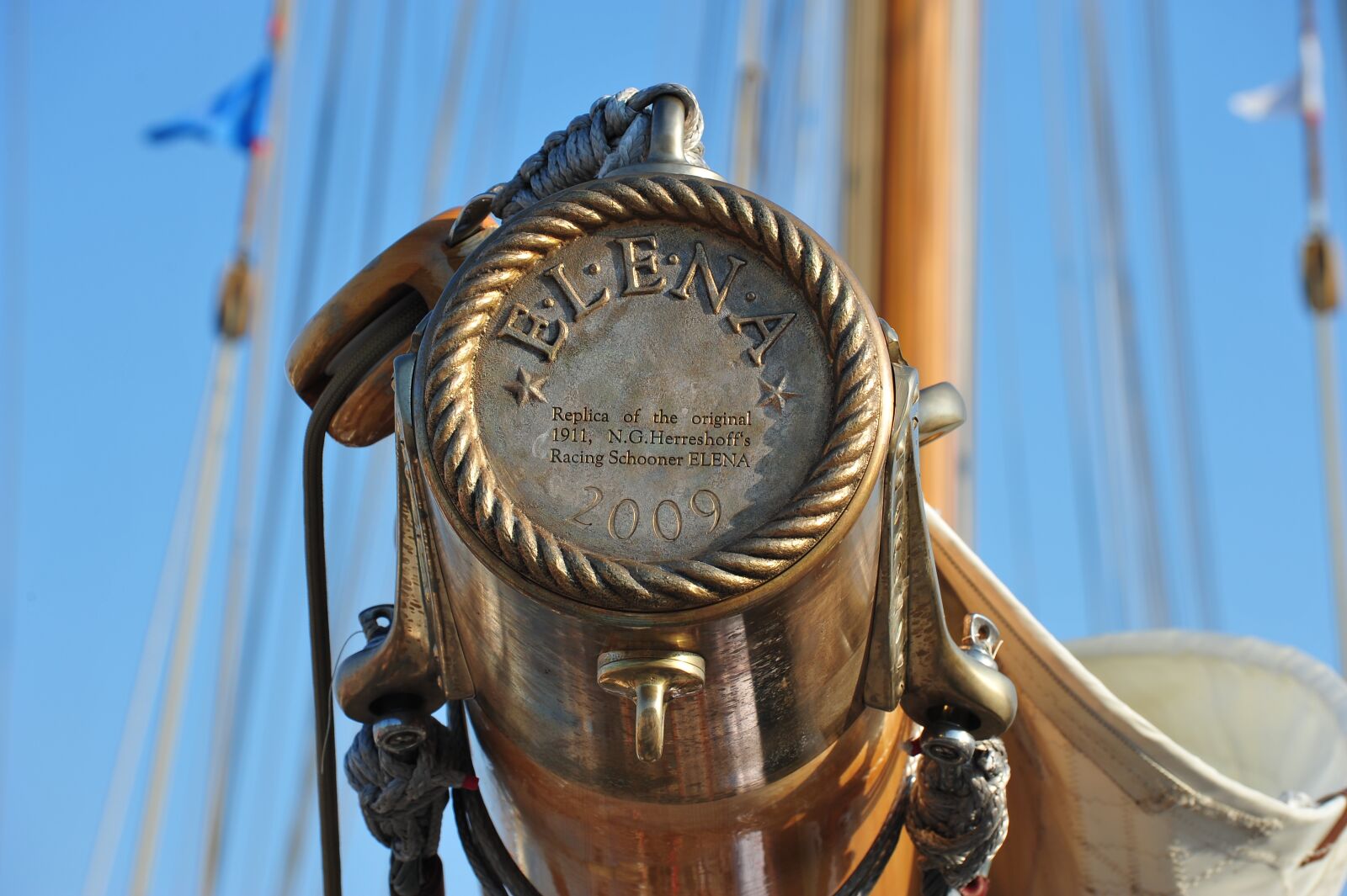 Nikon D700 sample photo. Sailing yacht, oldtimer, wooden photography