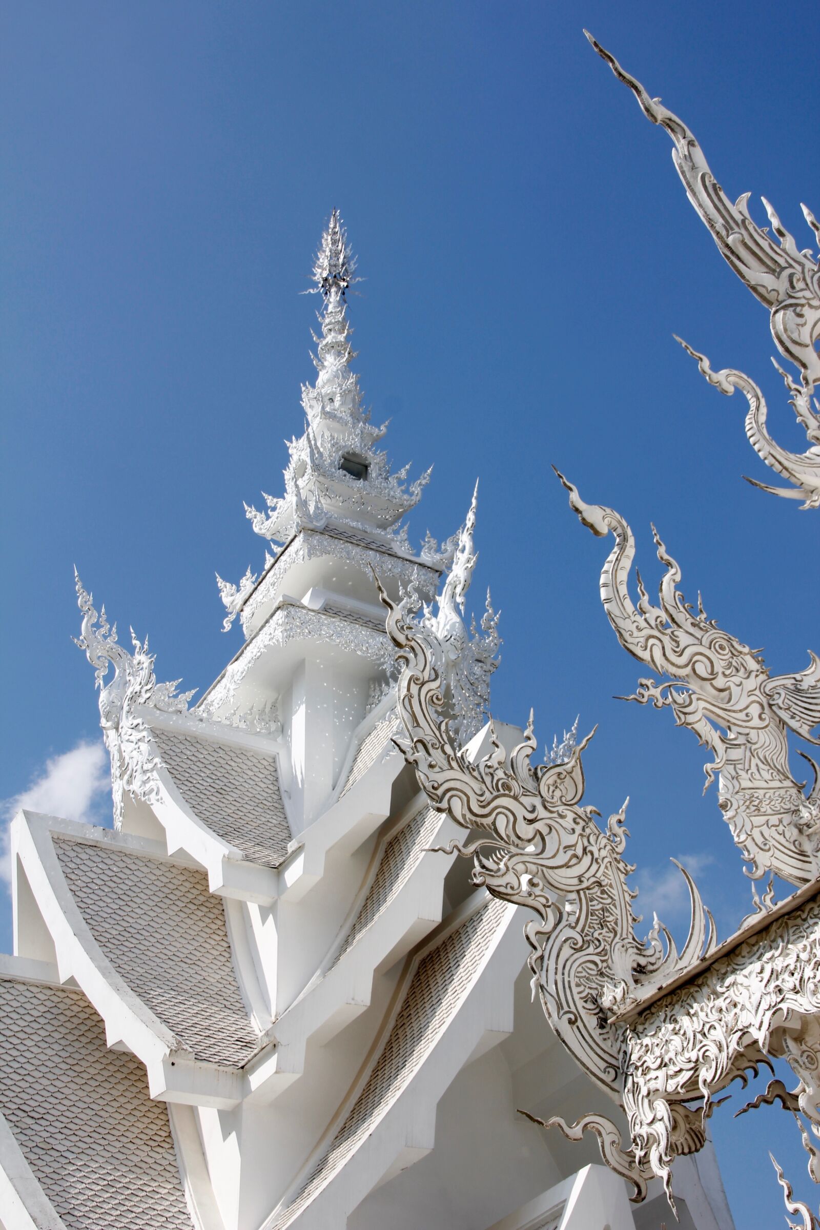 Canon EOS 60D sample photo. Wat rong khun, temple photography