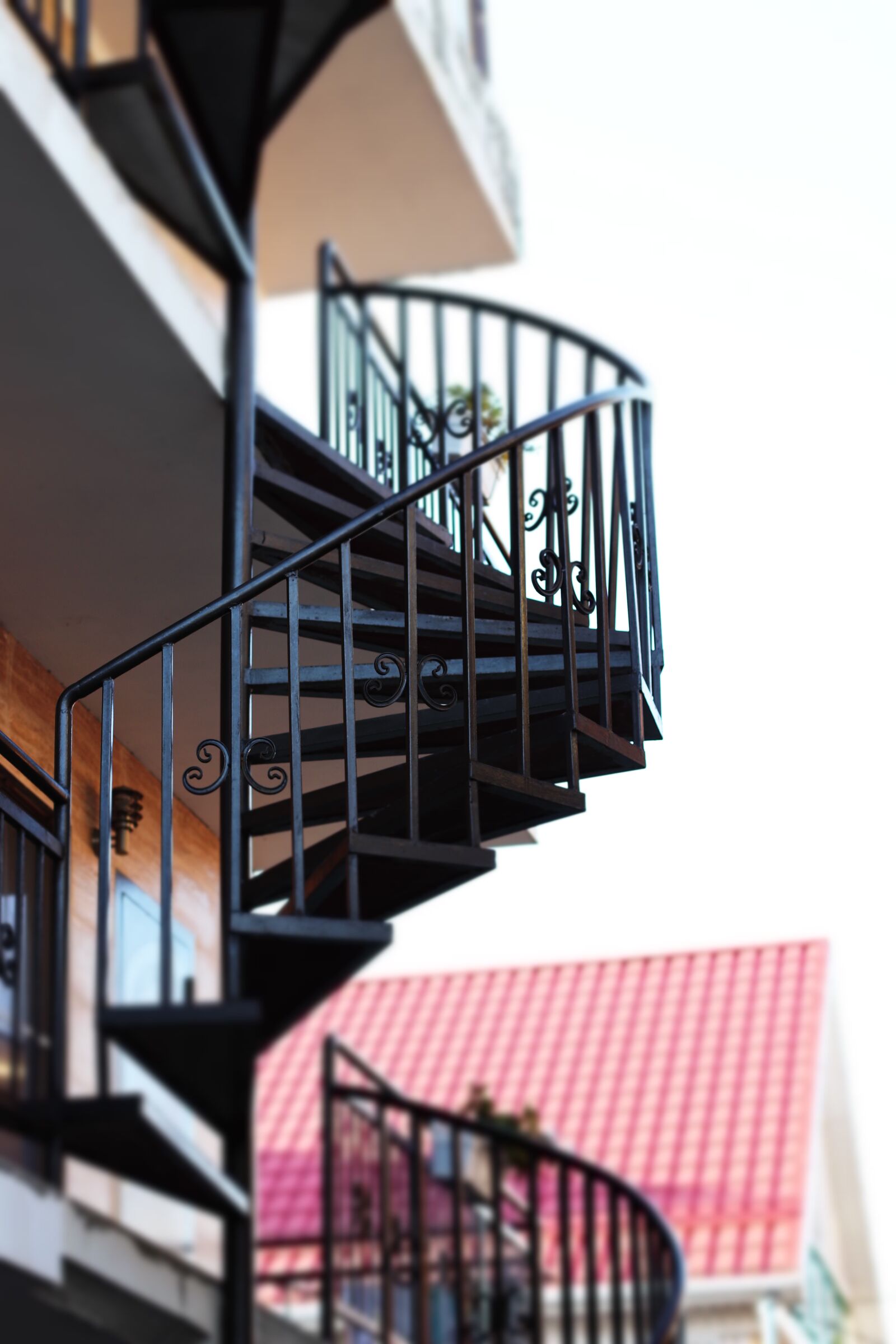 Canon EF 50mm F1.4 USM sample photo. Ladder, architecture, spiral photography
