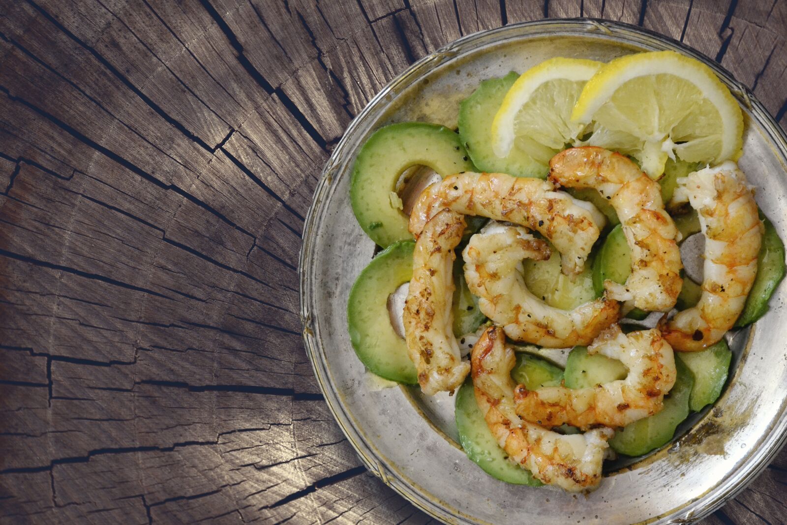 Canon EOS 5D Mark II sample photo. Shrimps, seafood, avocado photography