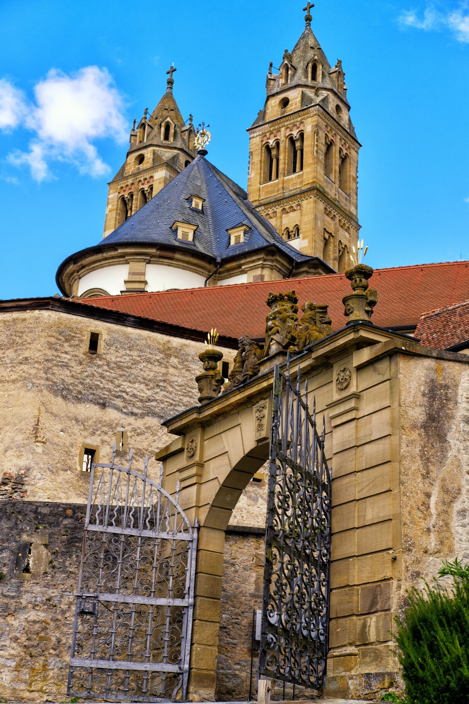 Fujifilm X-T2 + Fujifilm XF 35mm F2 R WR sample photo. Castle, monastery, fortress photography