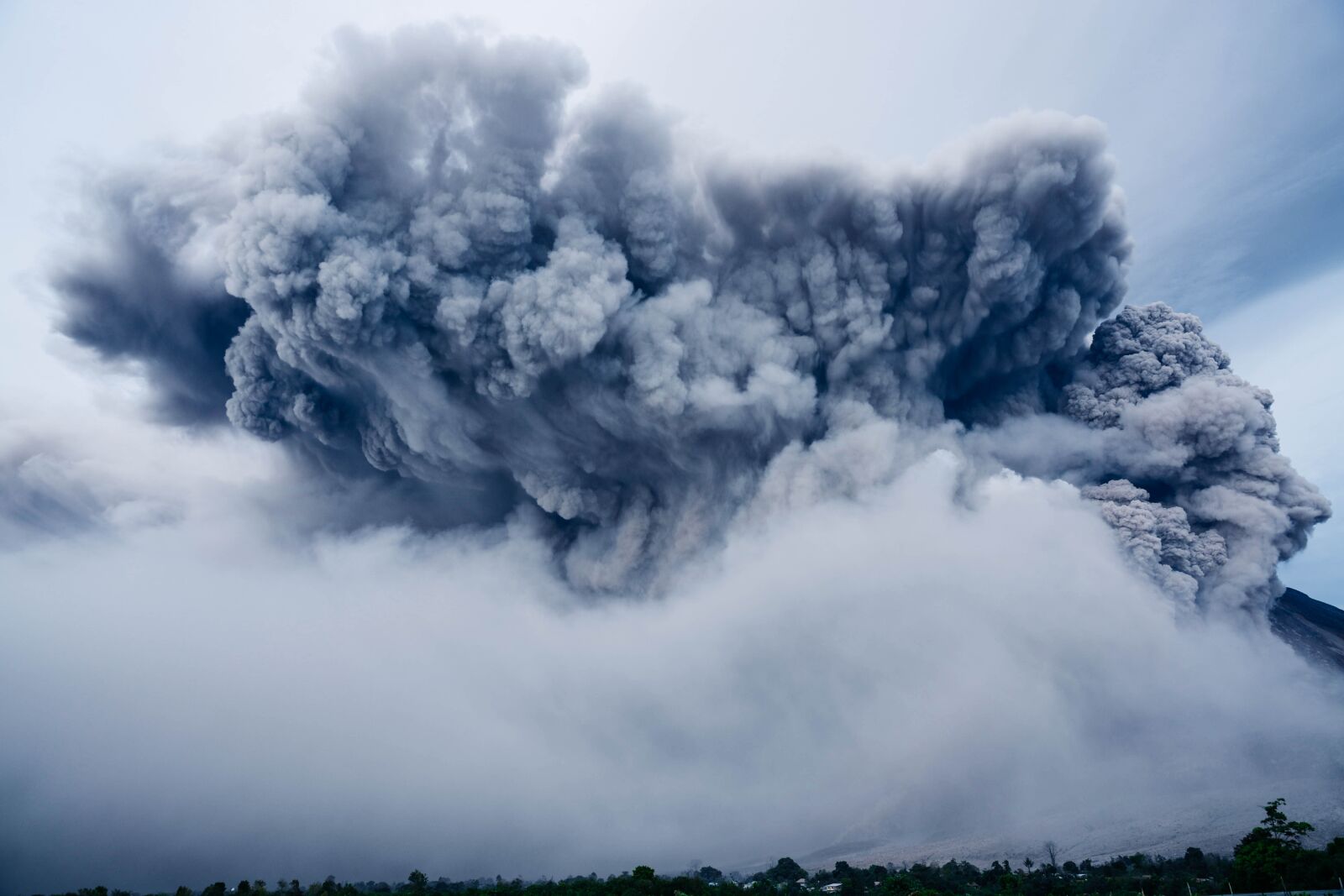 Nikon D7100 sample photo. Ash cloud, dramatic, geologic photography
