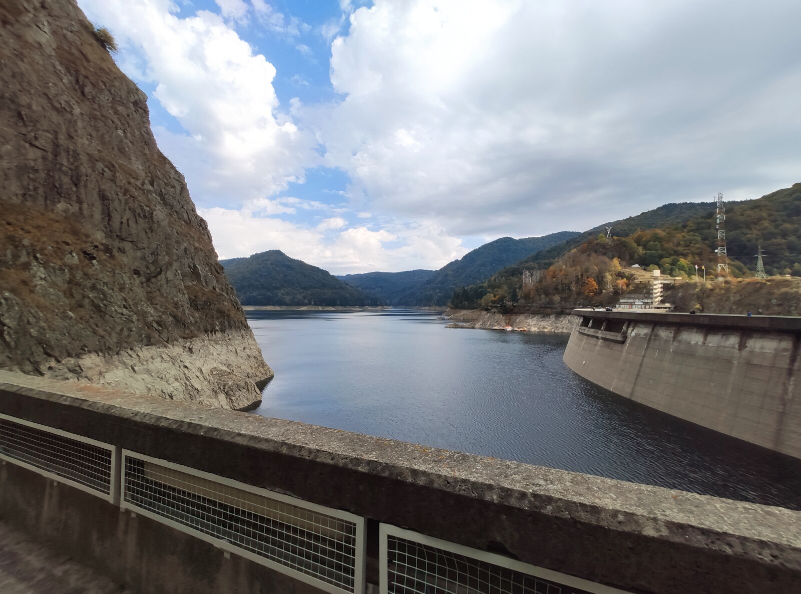 Xiaomi Mi 9T sample photo. Lake, mountain, nature photography