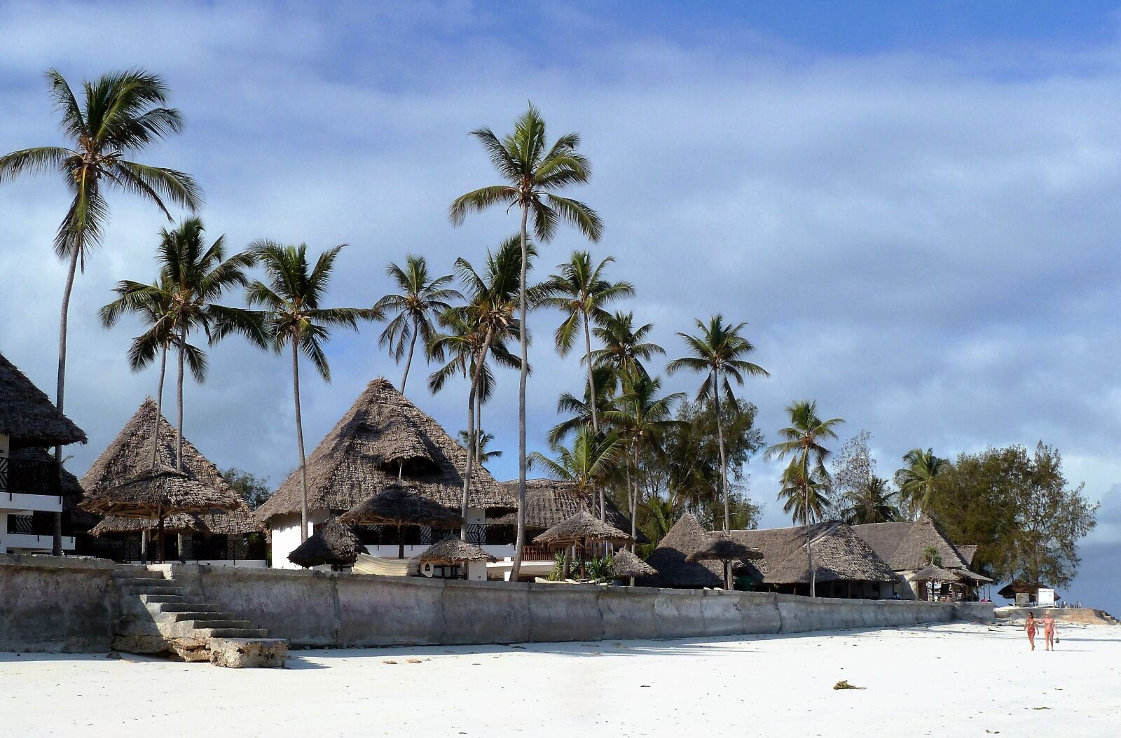 Panasonic Lumix DMC-ZS5 (Lumix DMC-TZ8) sample photo. Tourism, tropics, africa photography