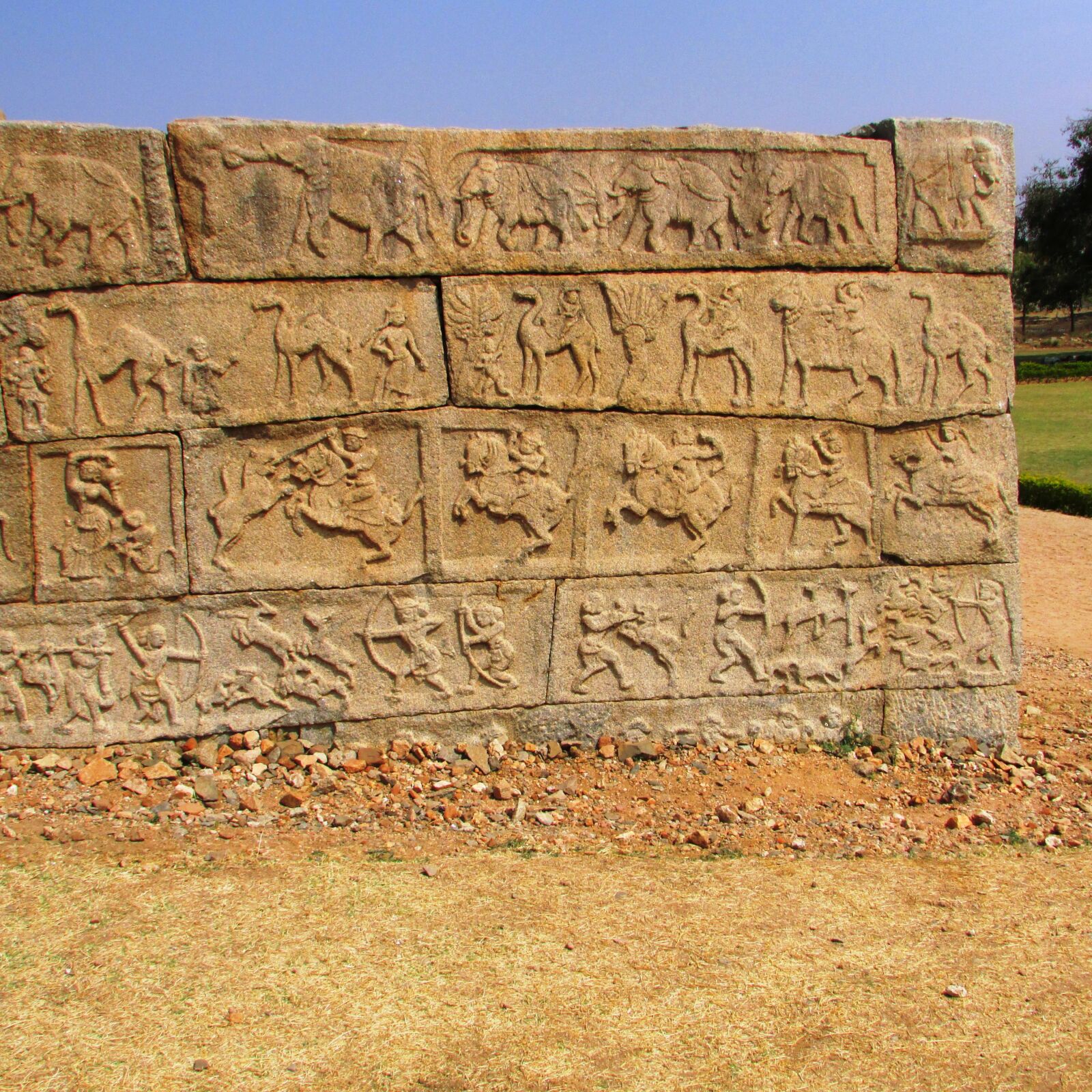 Canon PowerShot SX500 IS sample photo. Group of warriors, hampi photography