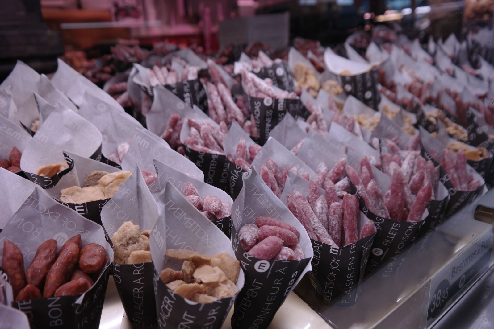 Samsung NX30 sample photo. Eat, market, meat photography
