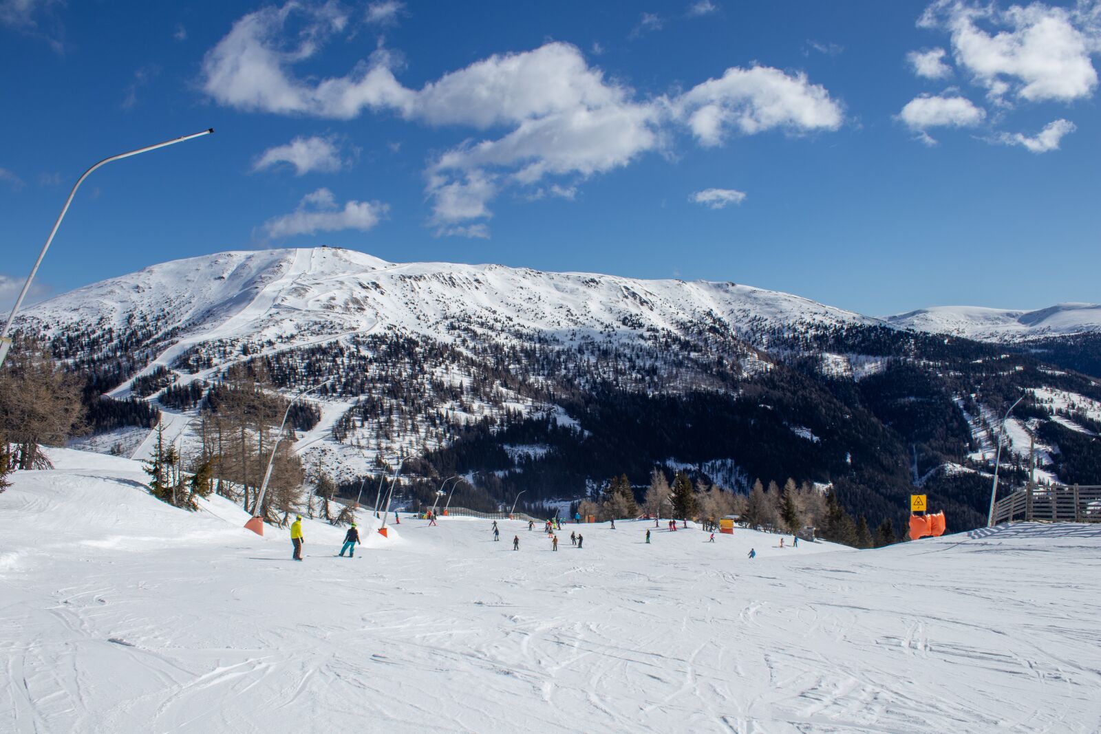 Canon EOS 200D (EOS Rebel SL2 / EOS Kiss X9) sample photo. Ski, snow, win photography