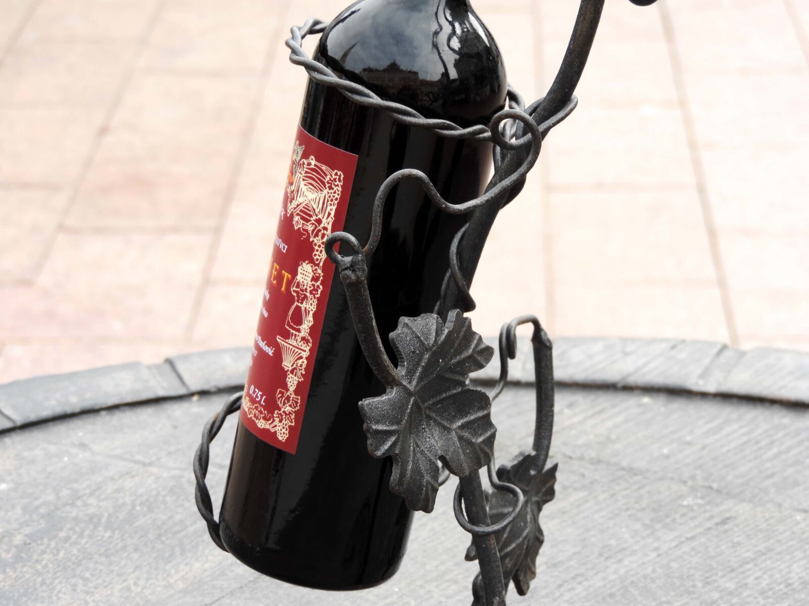 Nikon Coolpix P520 sample photo. Bottle, cast iron, handmade photography