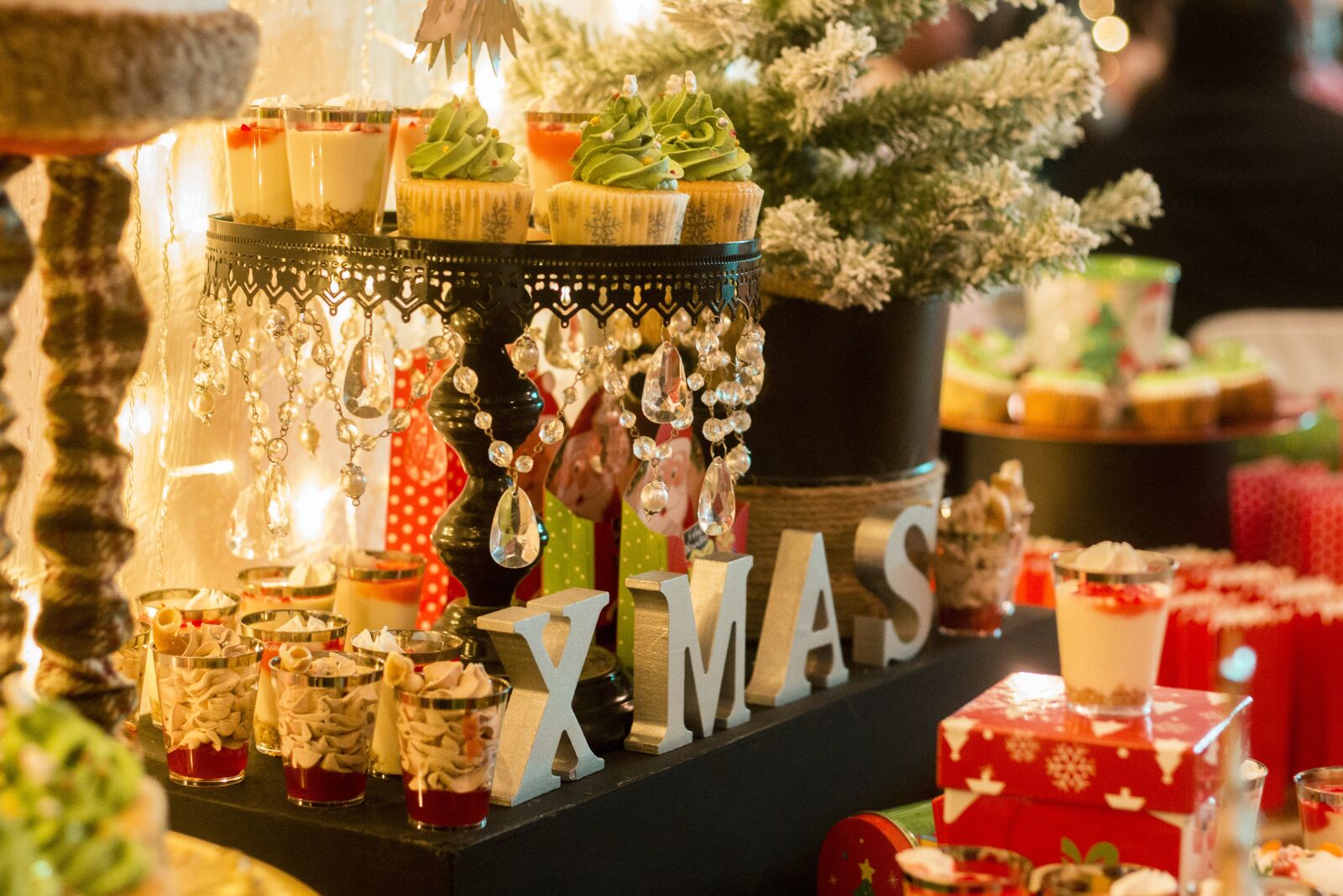 Canon EOS 70D + Canon EF 50mm F1.8 STM sample photo. Party, sweet, dessert photography