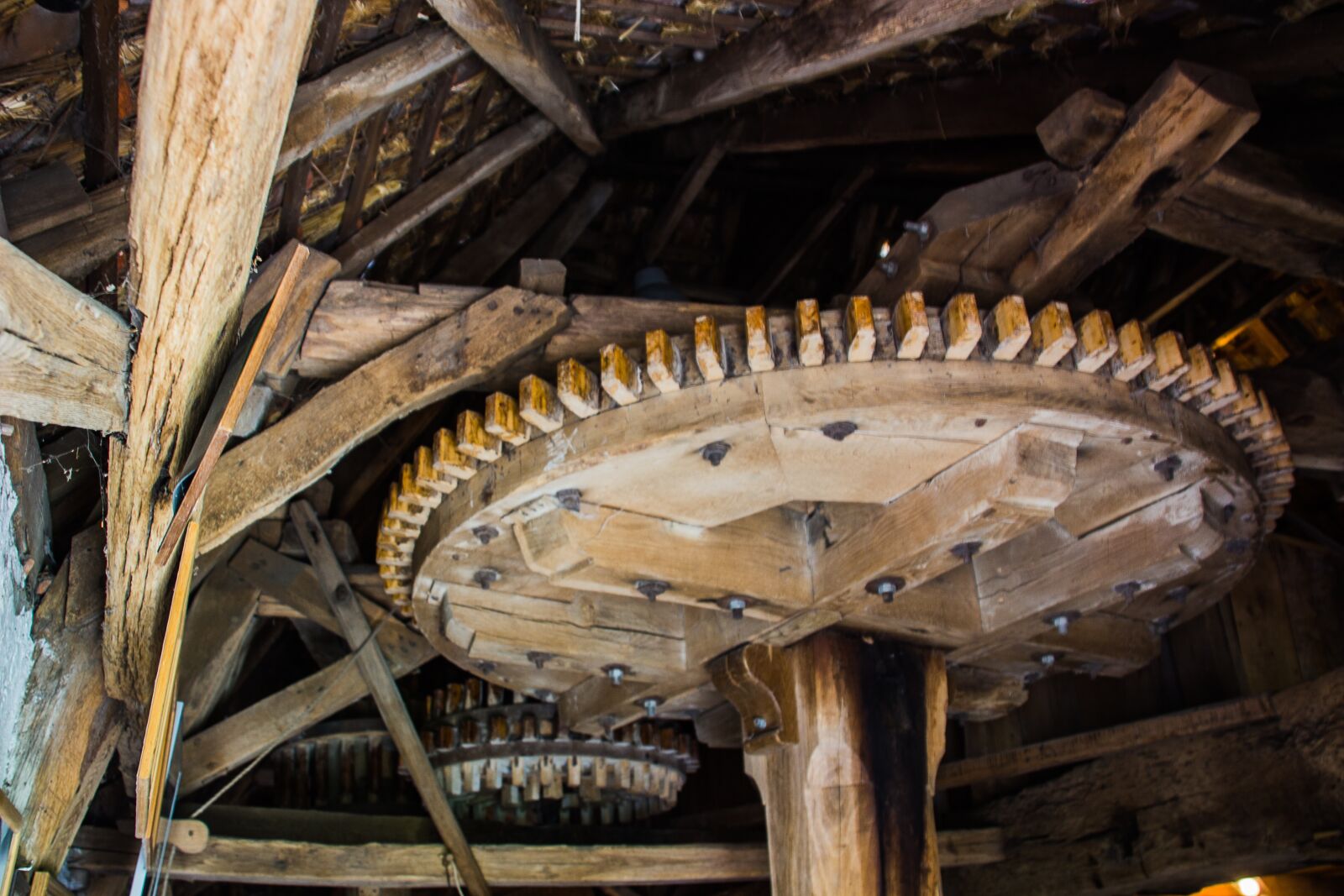 Canon EOS 550D (EOS Rebel T2i / EOS Kiss X4) sample photo. Mill-wheel, mill, wheel photography