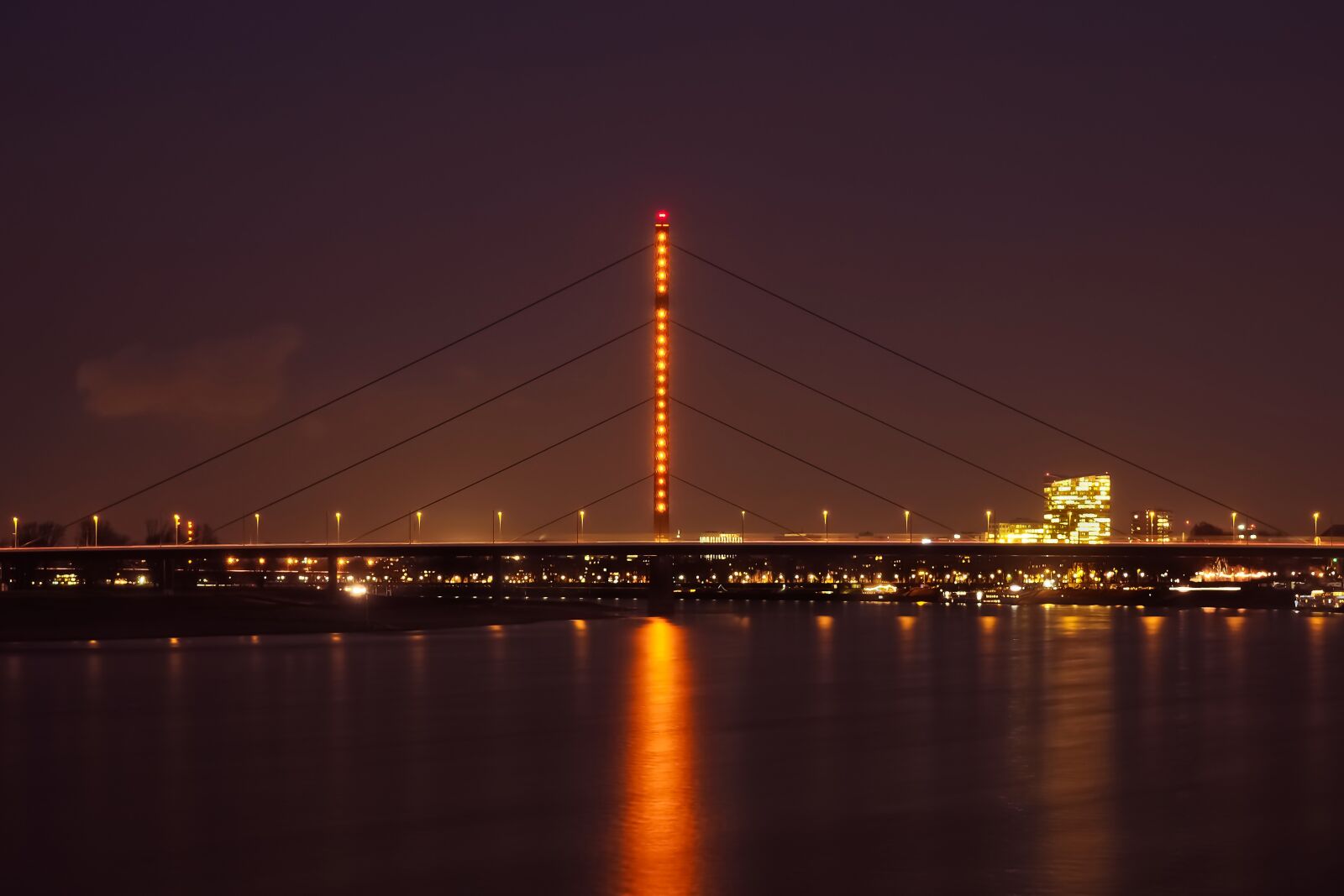 Olympus OM-D E-M10 sample photo. Bridge, dusk, city photography